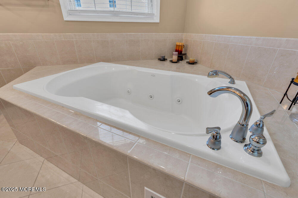 26 W Parsonage Way, Manalapan, New Jersey image 50