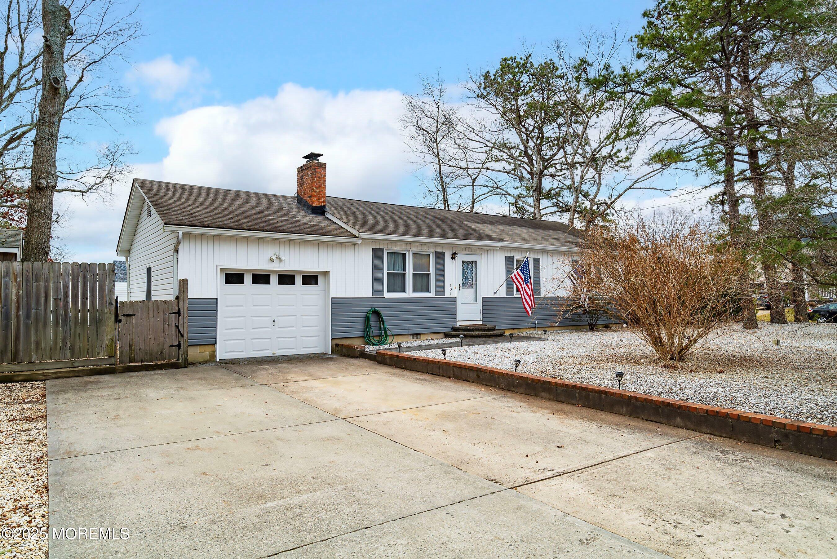 101 Stem Road, Manahawkin, New Jersey image 2