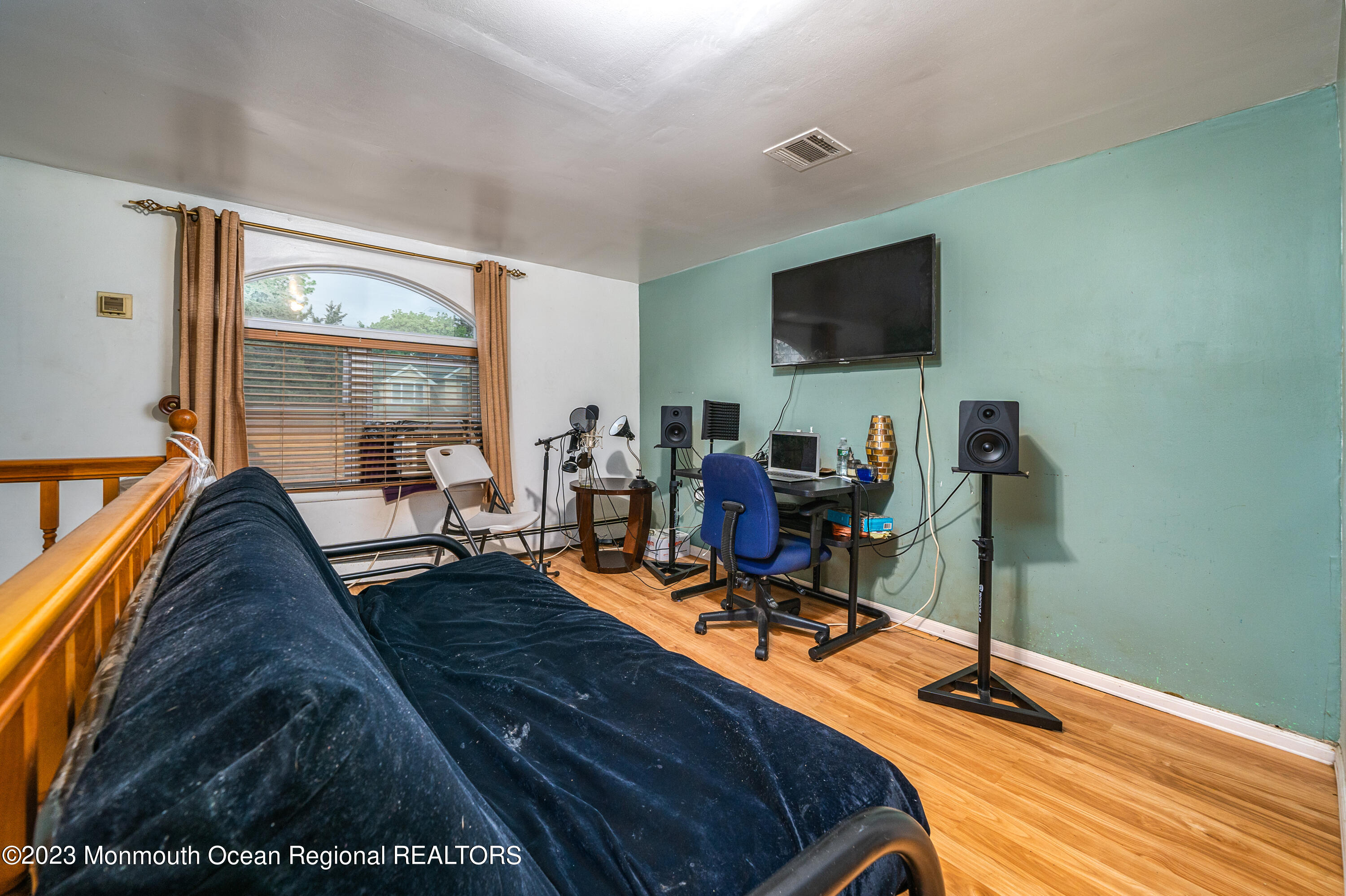 Photo 15 of 19 of 61 Pear Street house