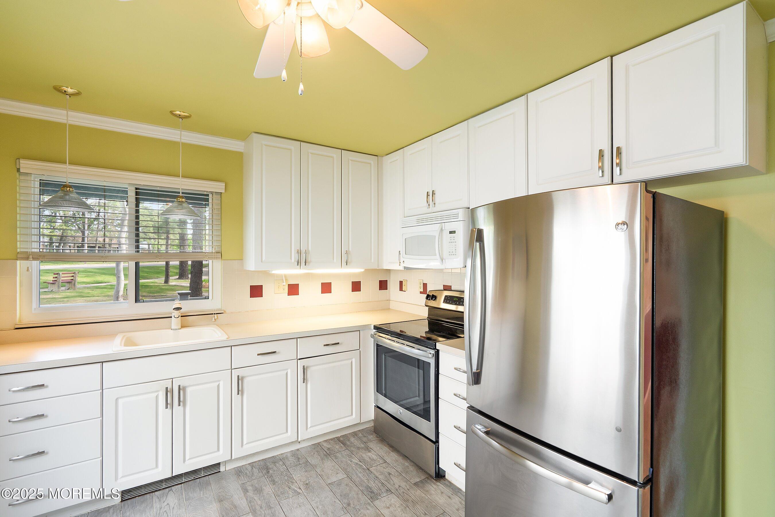 436A New Castle Court, Manchester, New Jersey image 5