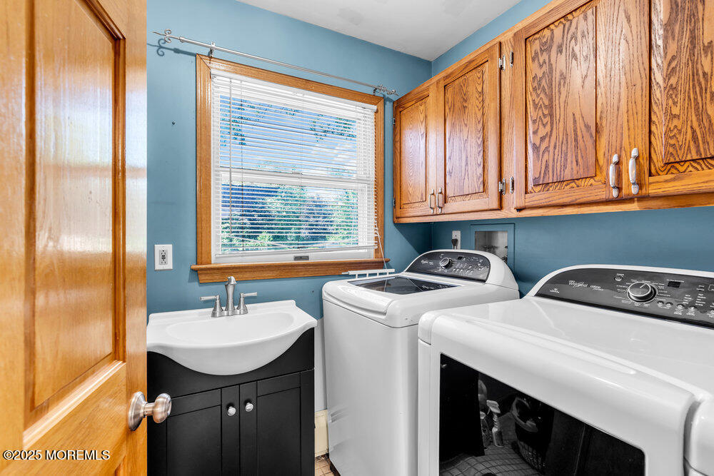 1421 W Park Avenue, Tinton Falls, New Jersey image 24