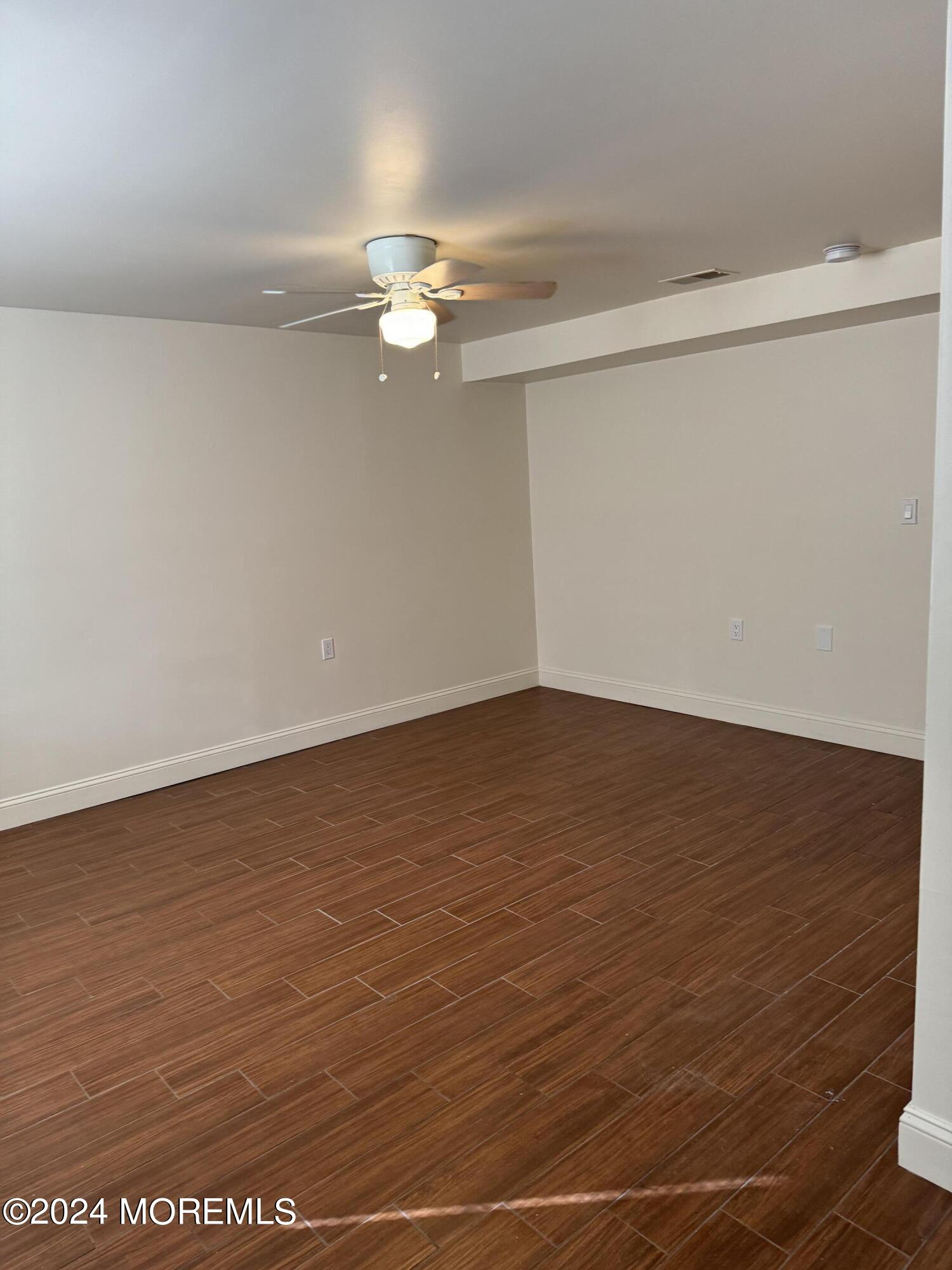 109 2nd Avenue i