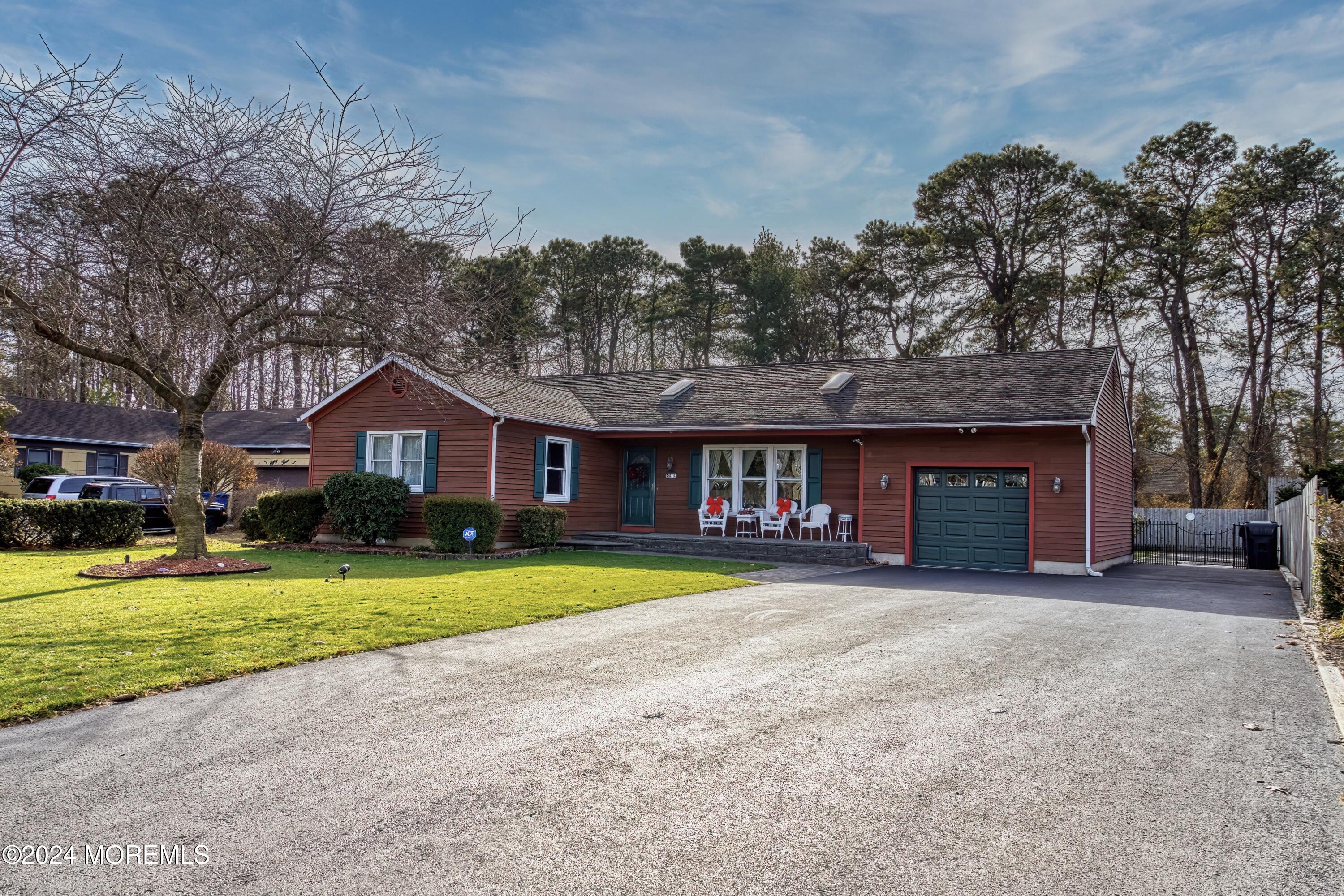 87 Doe Court, Brick, New Jersey image 2