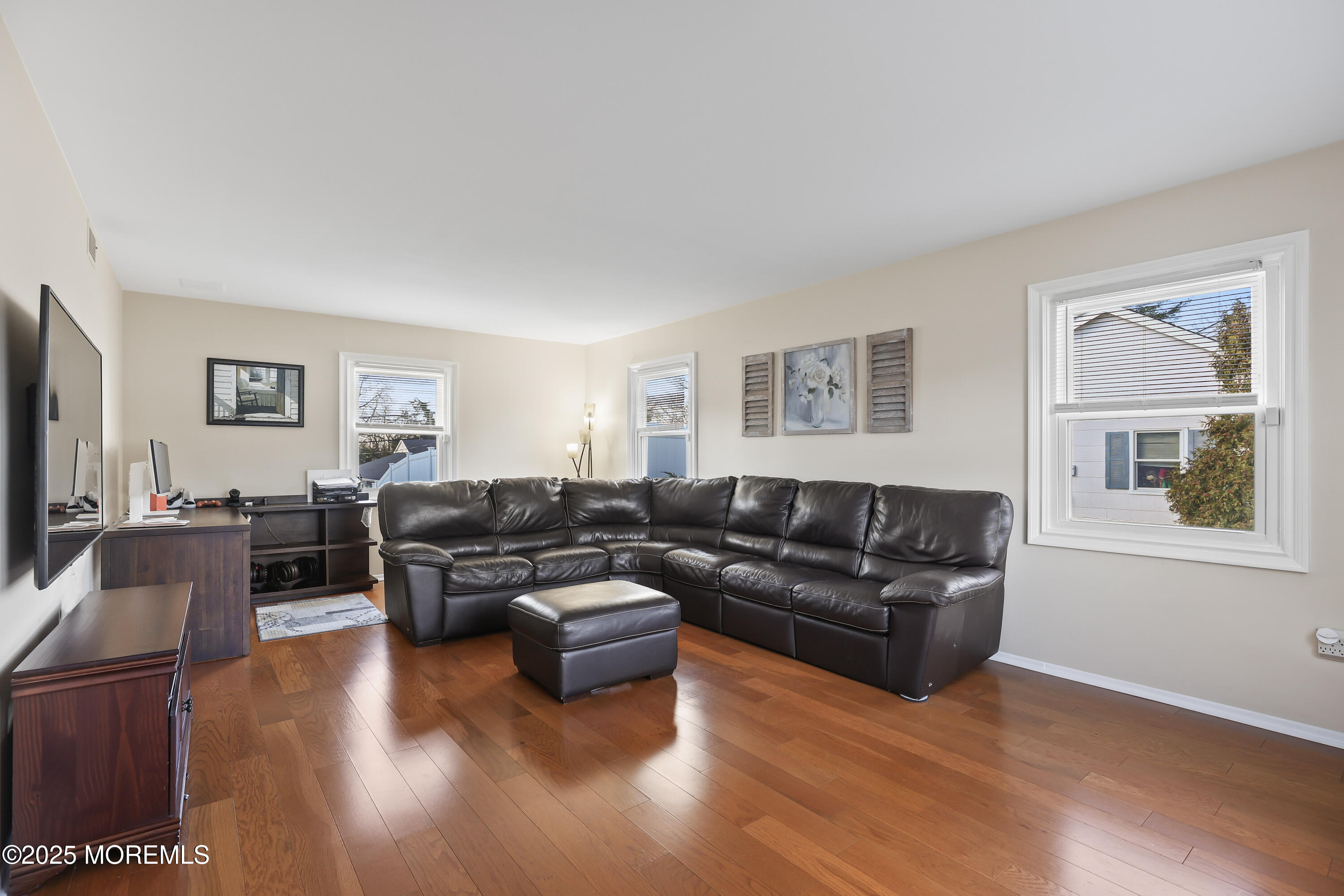 27 Idolstone Lane, Aberdeen, New Jersey image 6