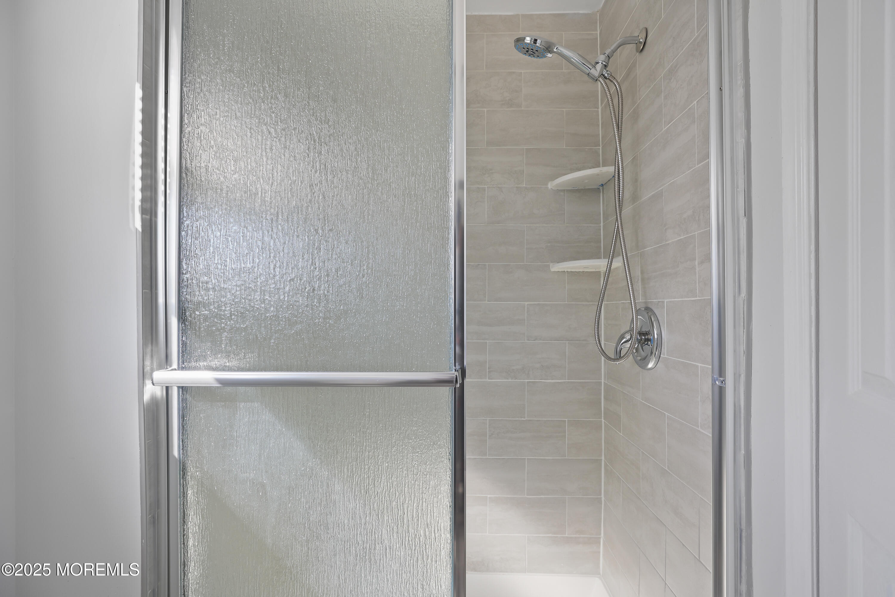 27 Idolstone Lane, Aberdeen, New Jersey image 11