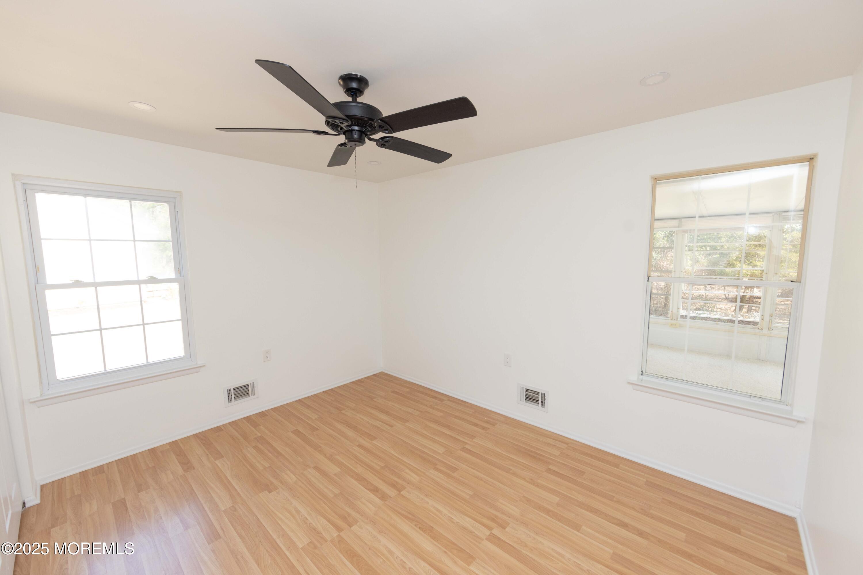 10 Hastings Court, Forked River, New Jersey image 12