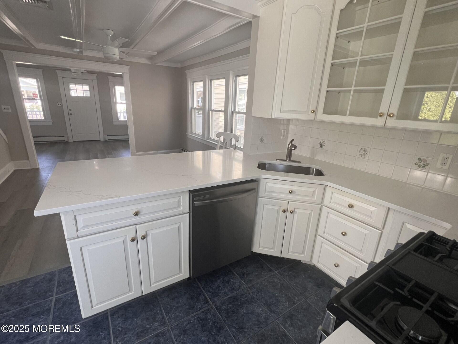 605 1/2 Fletcher Lake Avenue