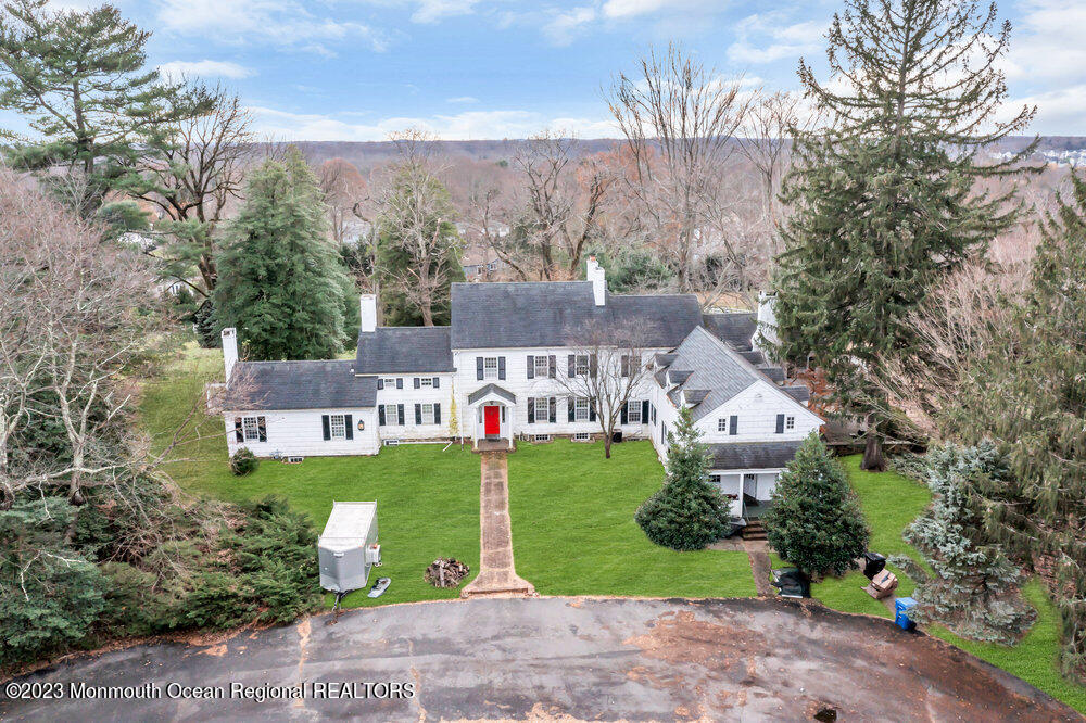 911 Middletown Lincroft Road
