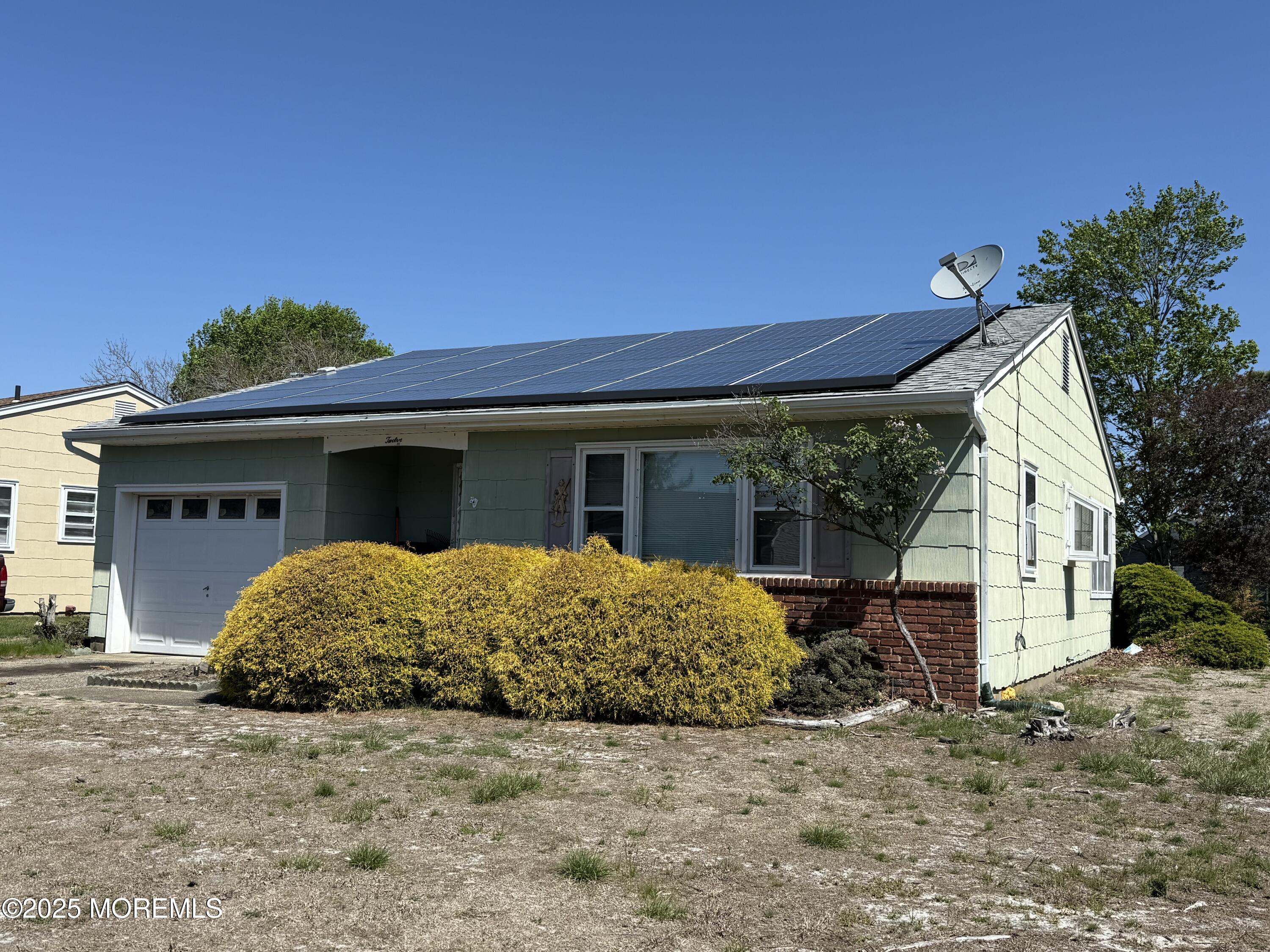 12 Norfolk Drive, Toms River, New Jersey image 1