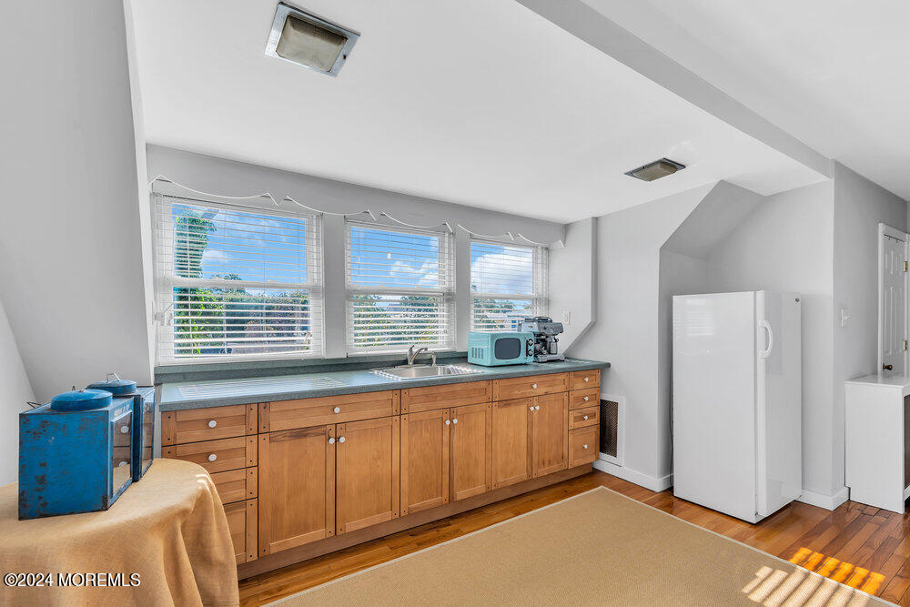 904 Emory Street, Asbury Park, New Jersey image 18