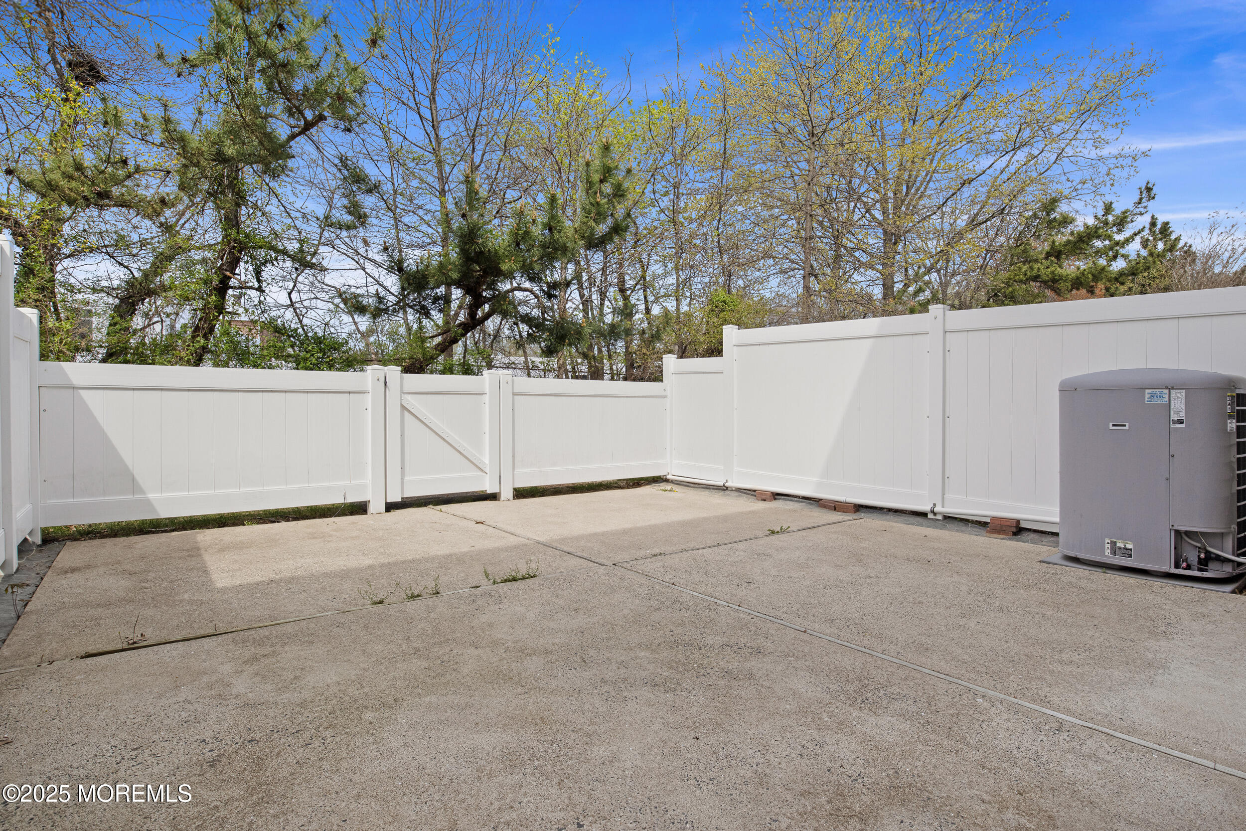 523 Clubhouse Drive, Middletown, New Jersey image 35