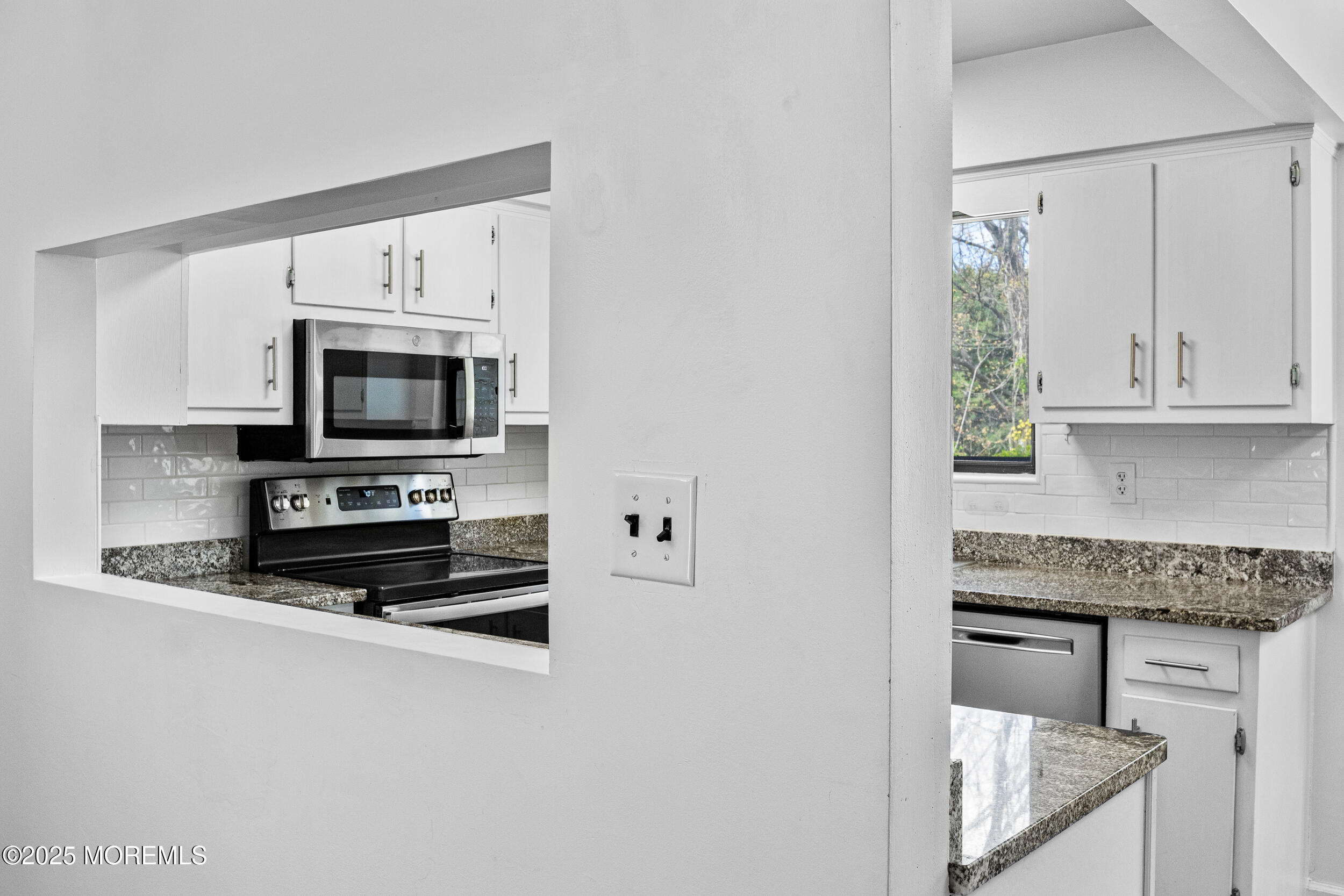 523 Clubhouse Drive, Middletown, New Jersey image 7