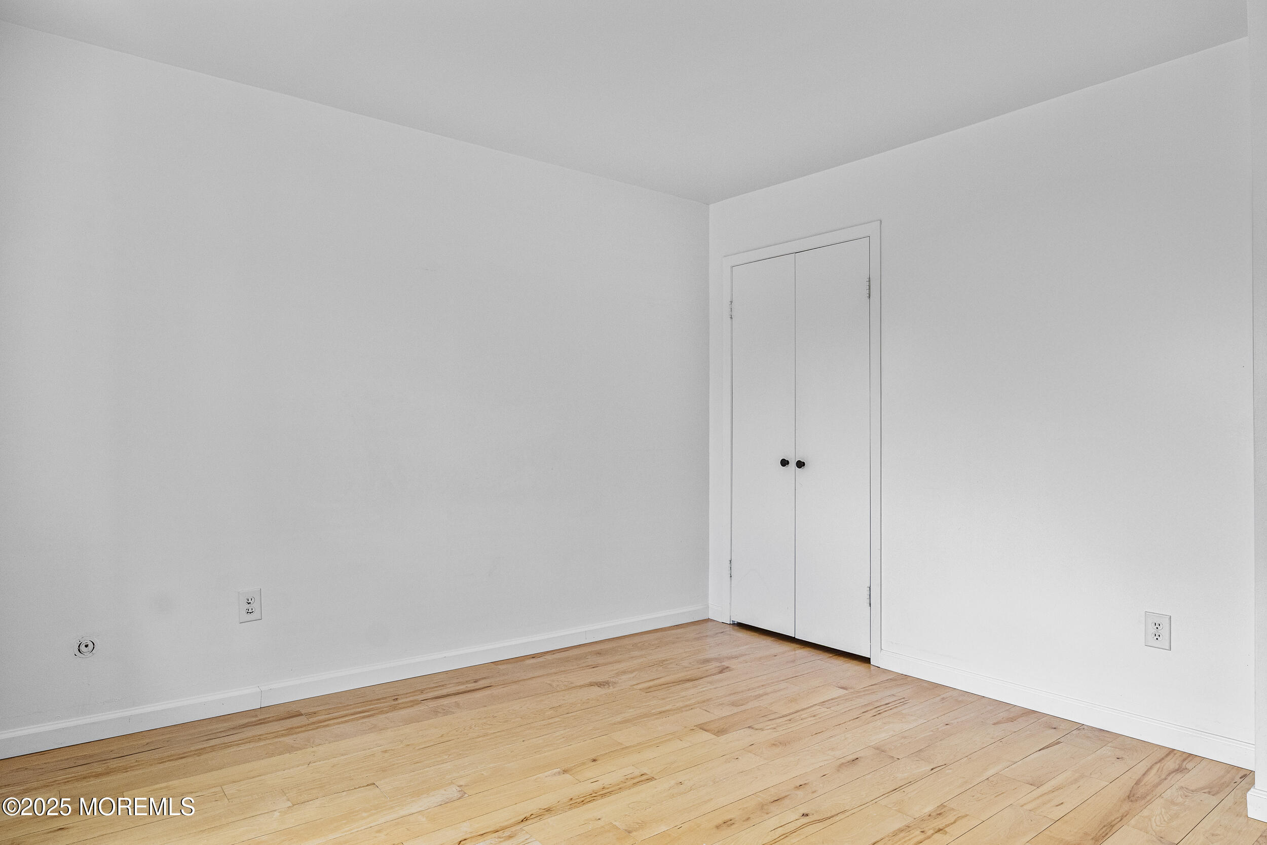 523 Clubhouse Drive, Middletown, New Jersey image 28