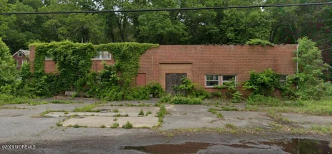 MLS: 22624630