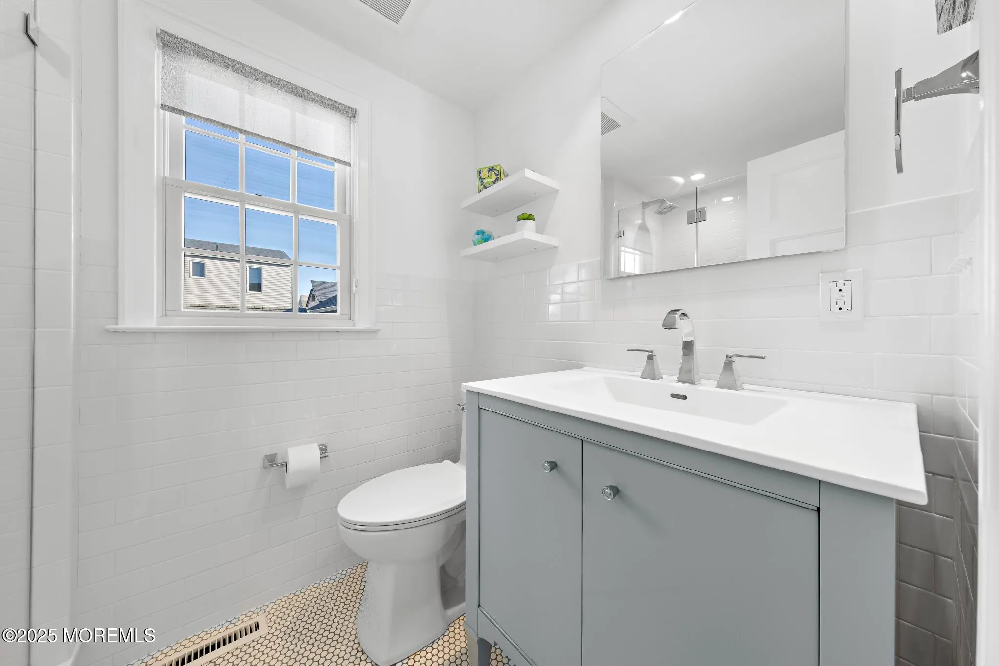 Long Beach Twp, New Jersey 08008, United States, 4 Bedrooms Bedrooms, ,2 BathroomsBathrooms,Residential,Active,242368