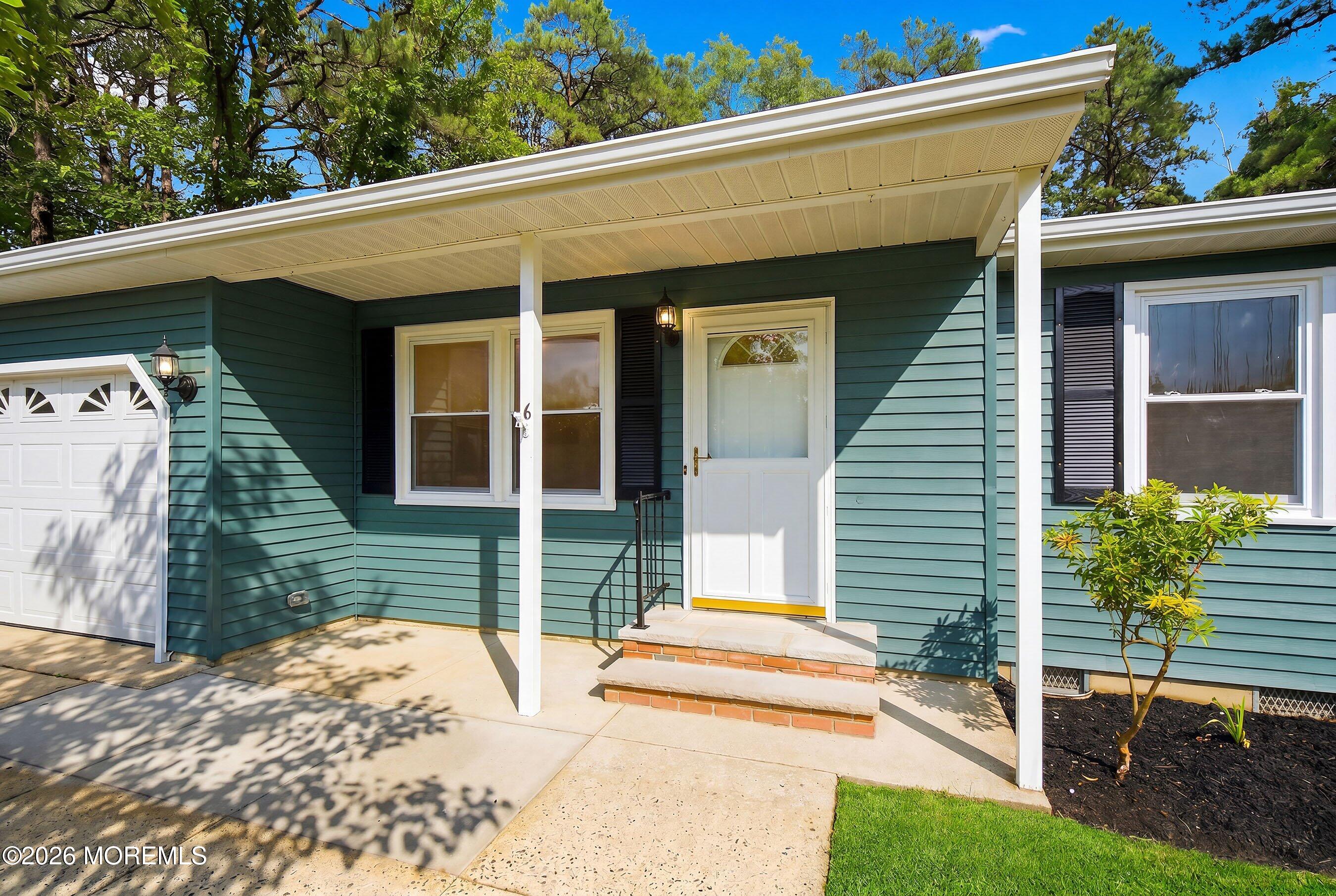 6 Orchard Drive
