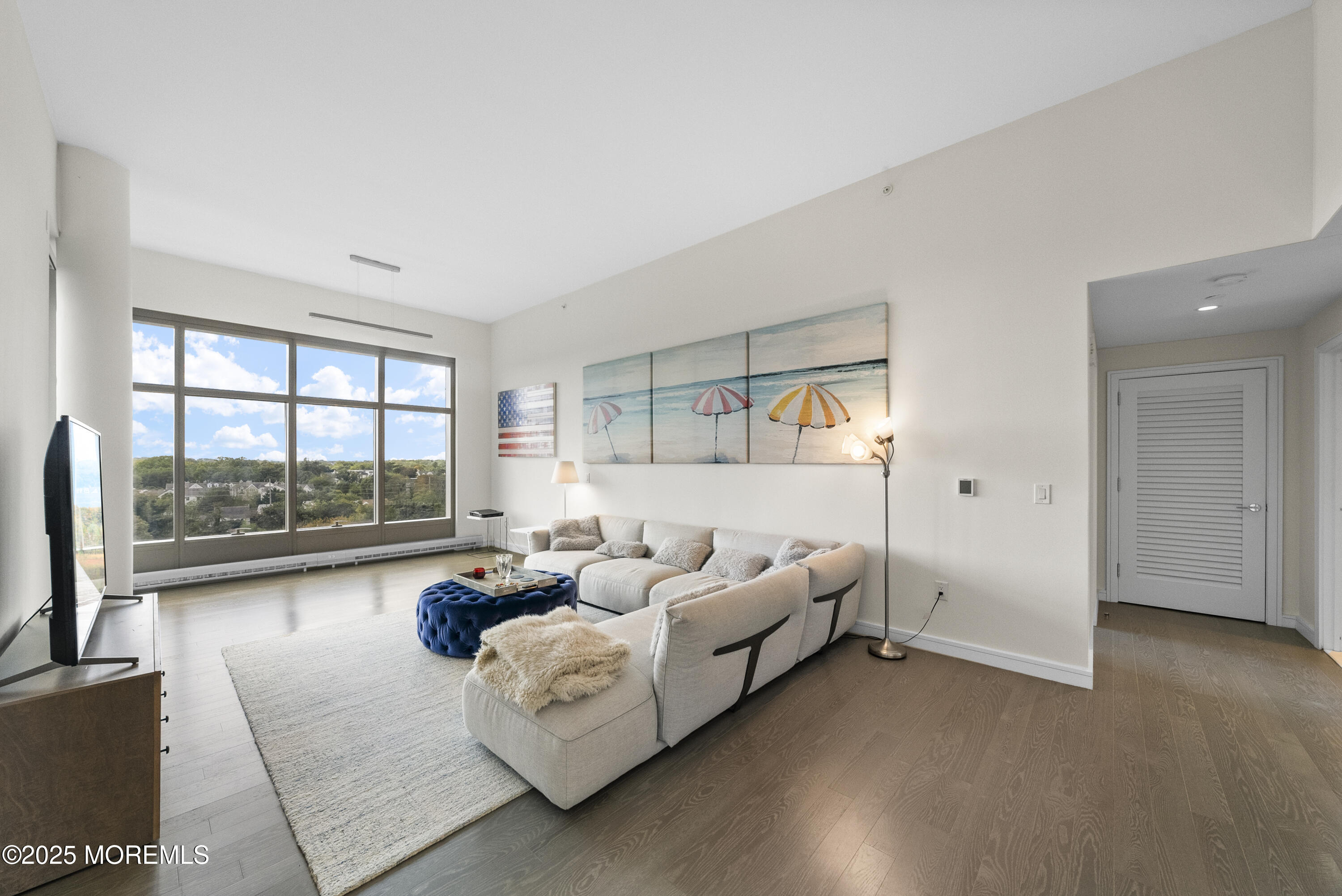 15 Morris Avenue 618