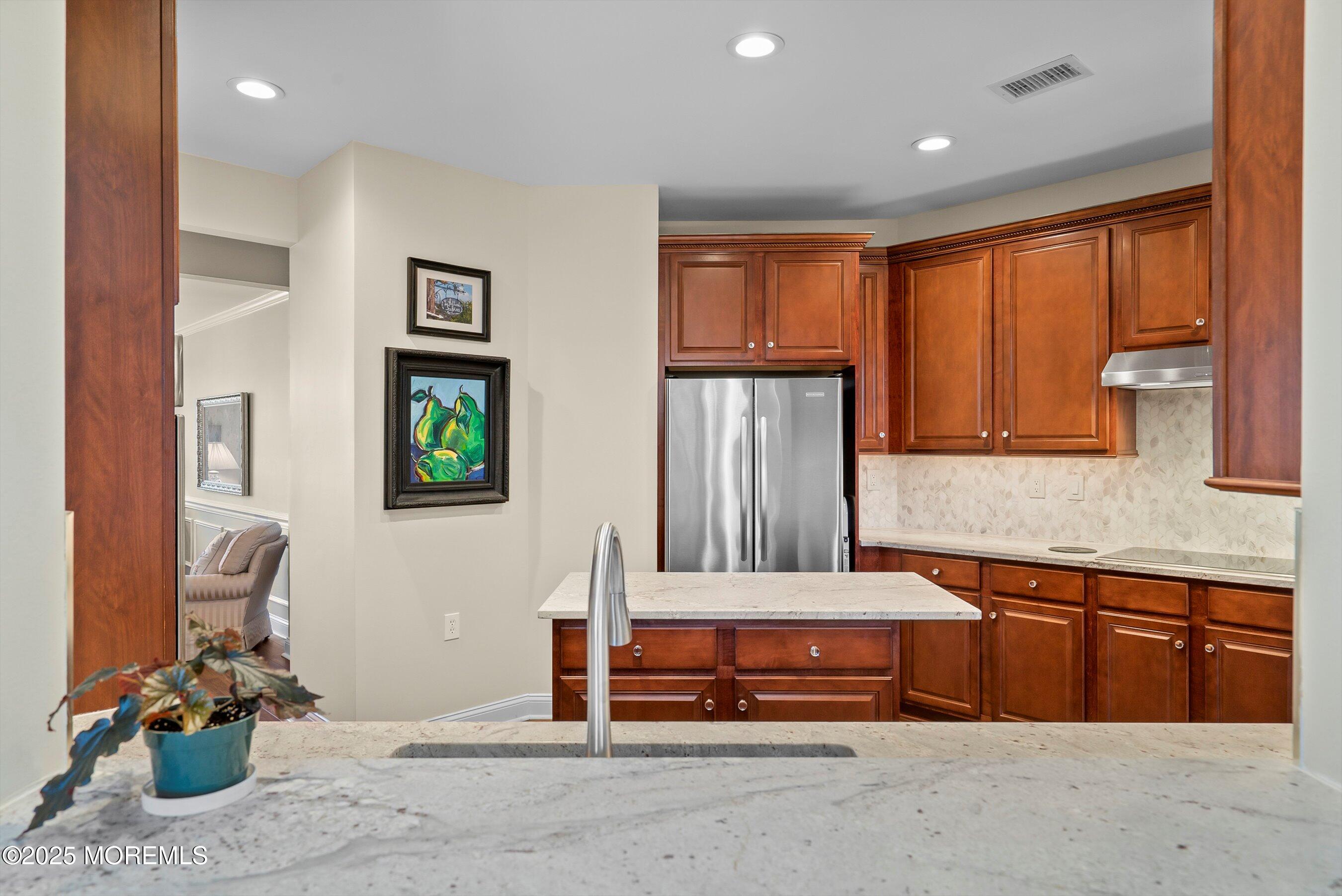 27 E Sagamore Drive, Farmingdale, New Jersey image 10
