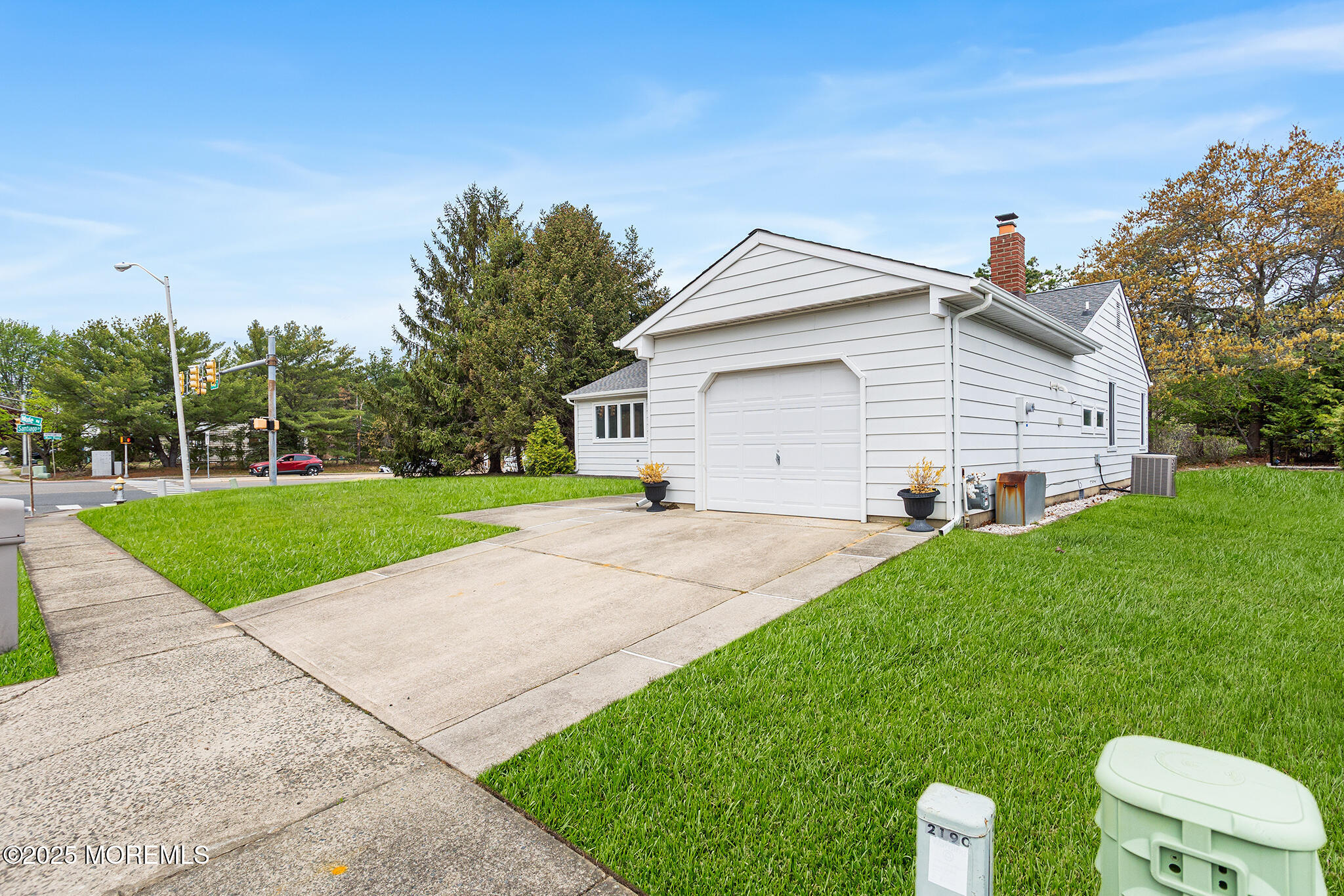 102 Santiago Drive, Toms River, New Jersey image 4