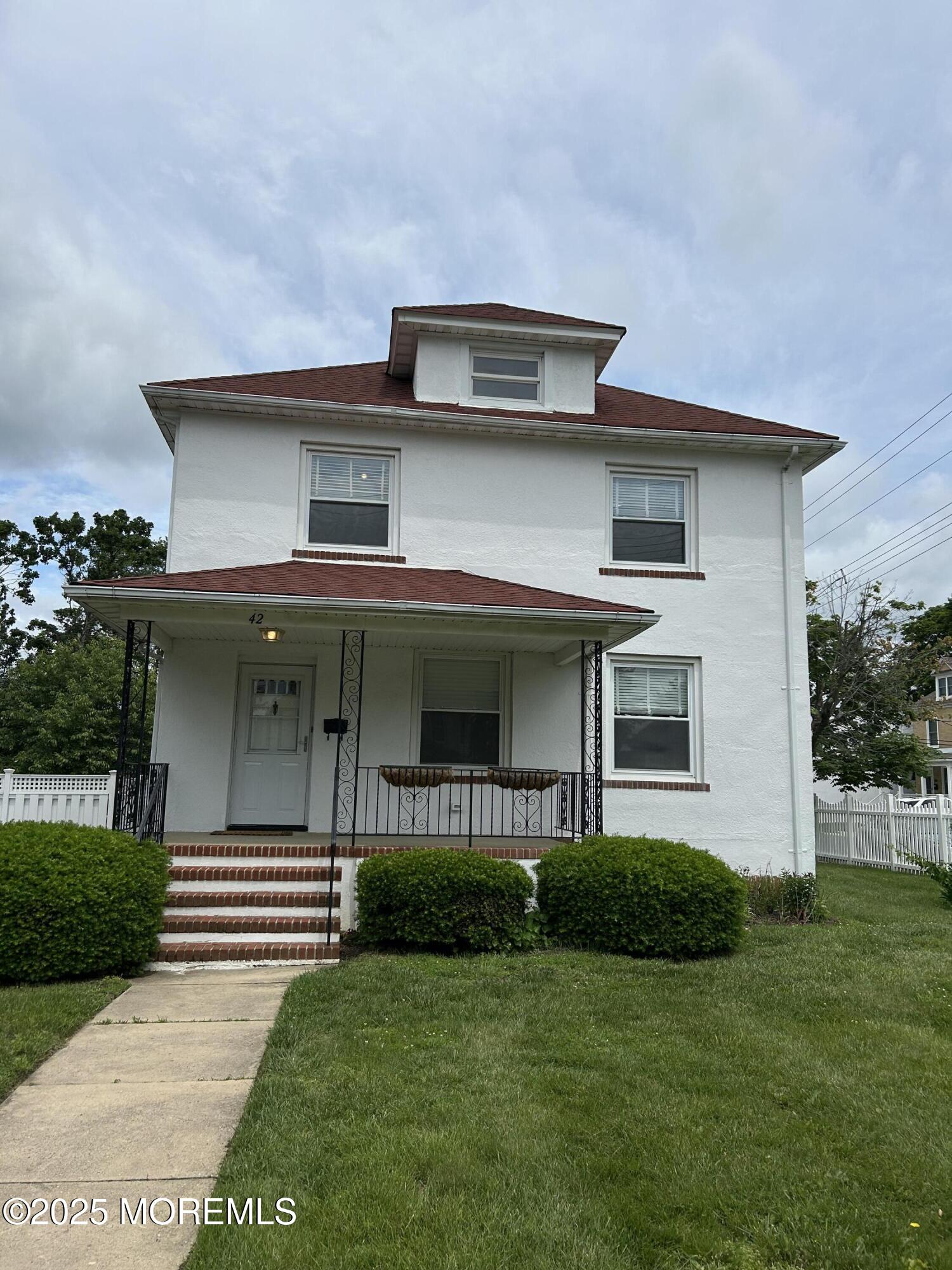 42 Chestnut Street, Red Bank, New Jersey image 1