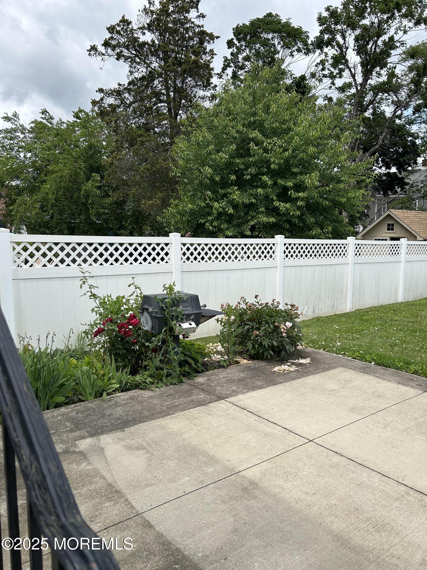 42 Chestnut Street, Red Bank, New Jersey image 2