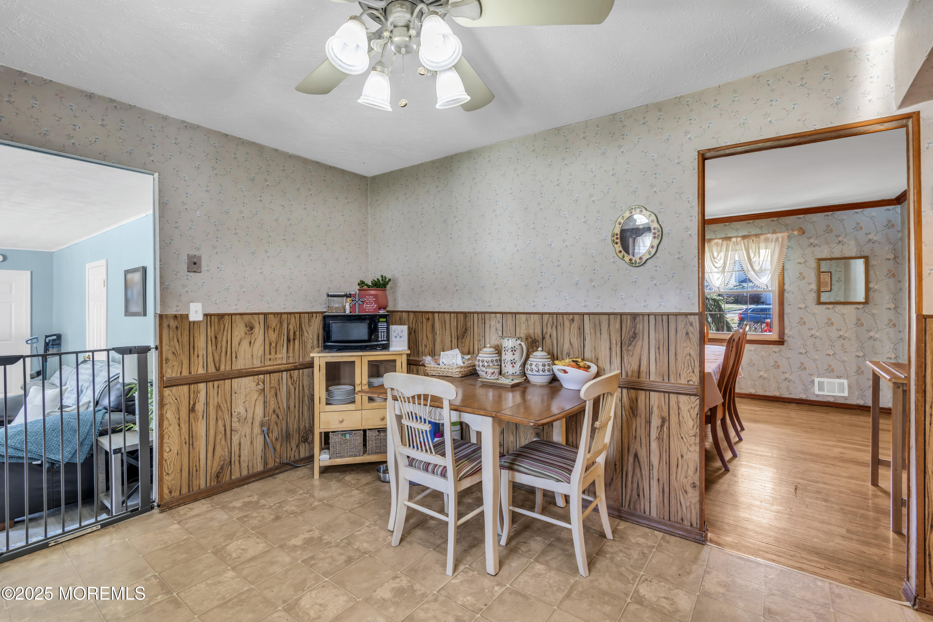 4 Koosman Drive, Middletown, New Jersey image 19