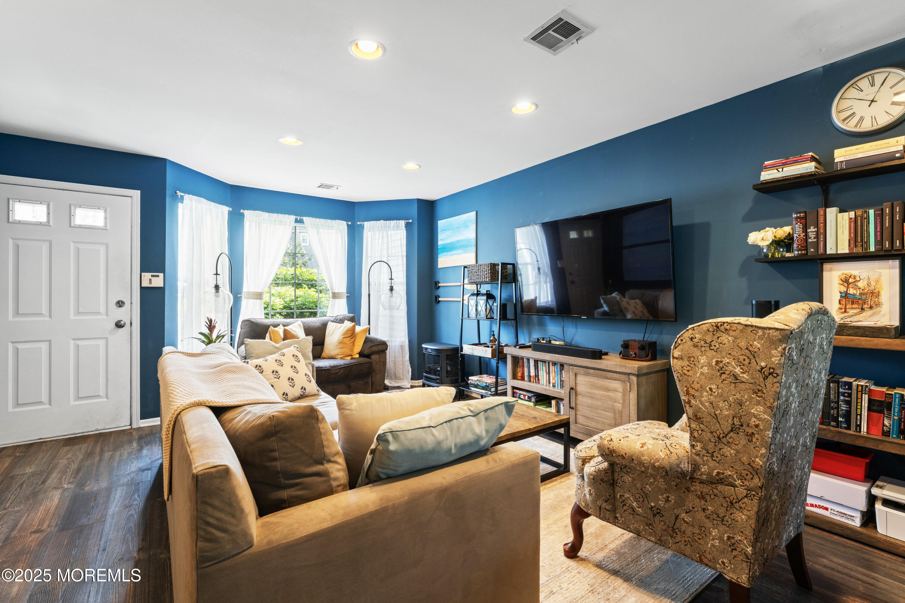 27 Mainbraid Court, Tinton Falls, New Jersey image 4
