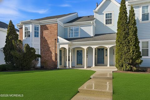 Condo For Sale - 128 Tulip Lane<br/> Freehold, NJ 07728