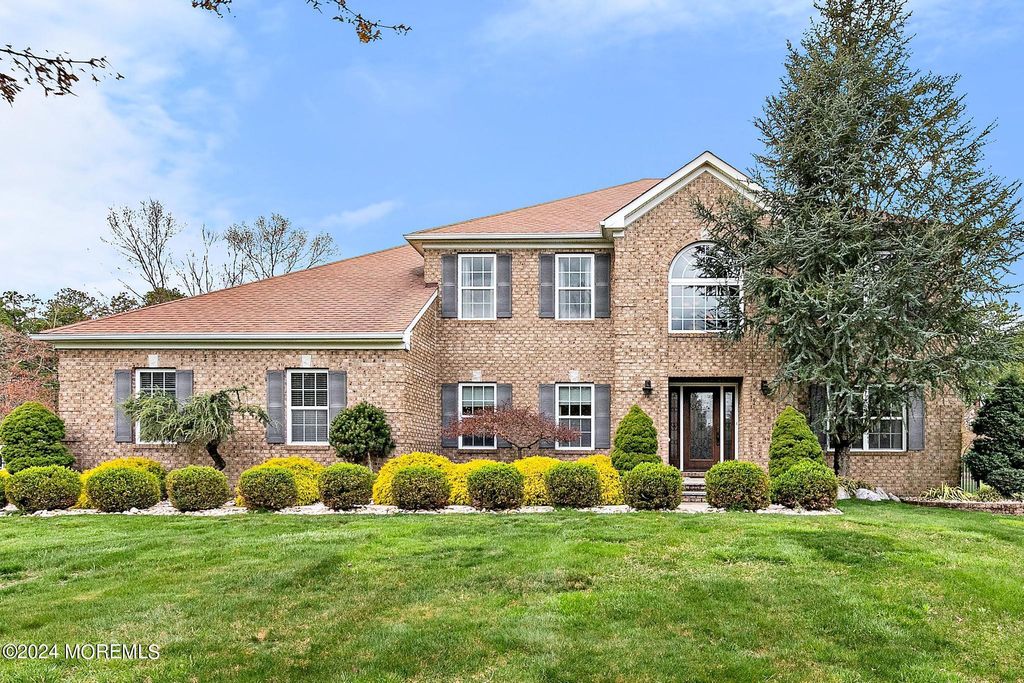18 Cassandra Court Monroe NJ 08831 MLS #22410343 Howard Hanna 18 Cassandra Court Monroe NJ 08831 MLS #22410343 Howard Hanna