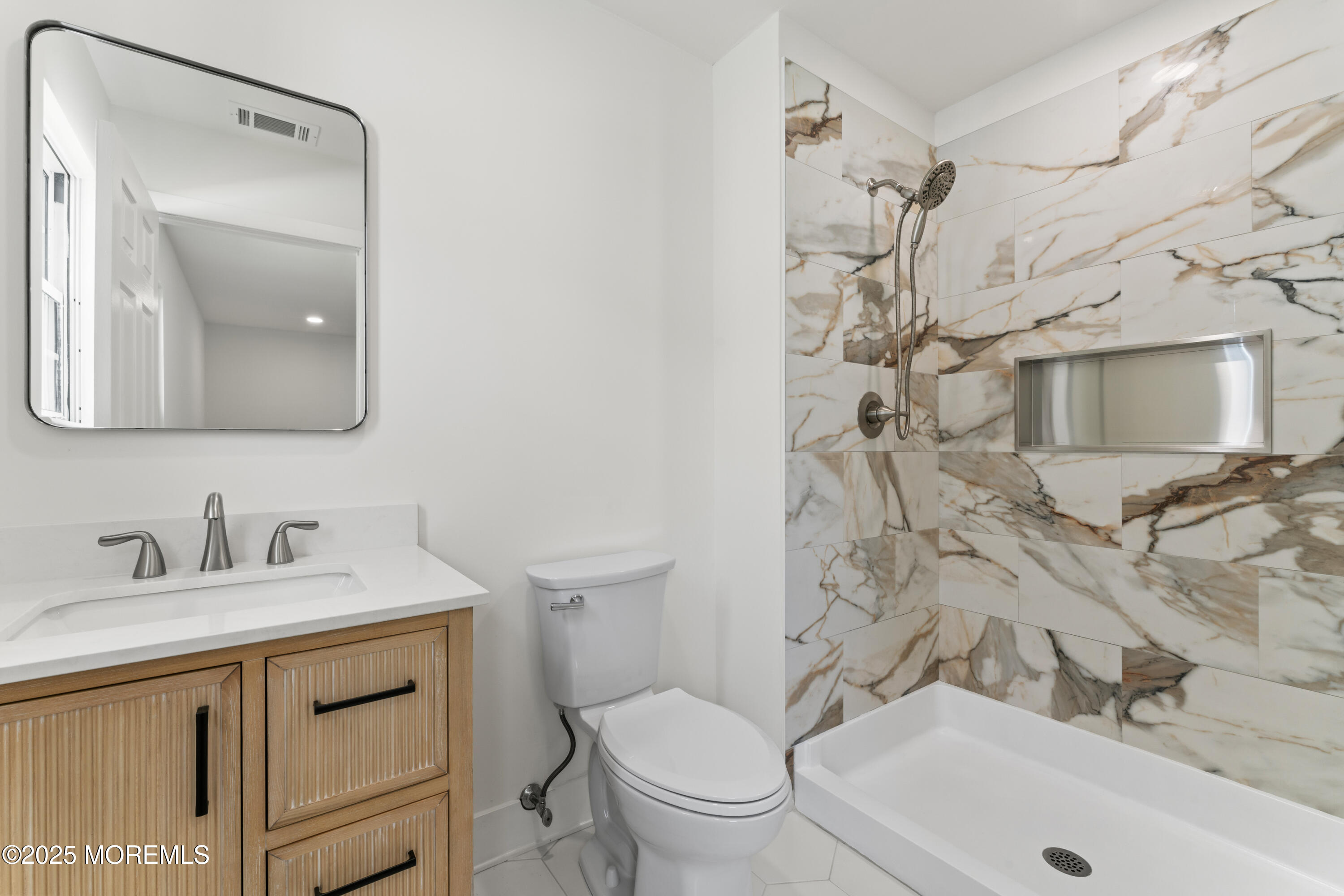 5 Ivy Ridge Close #1000, Freehold, New Jersey image 17