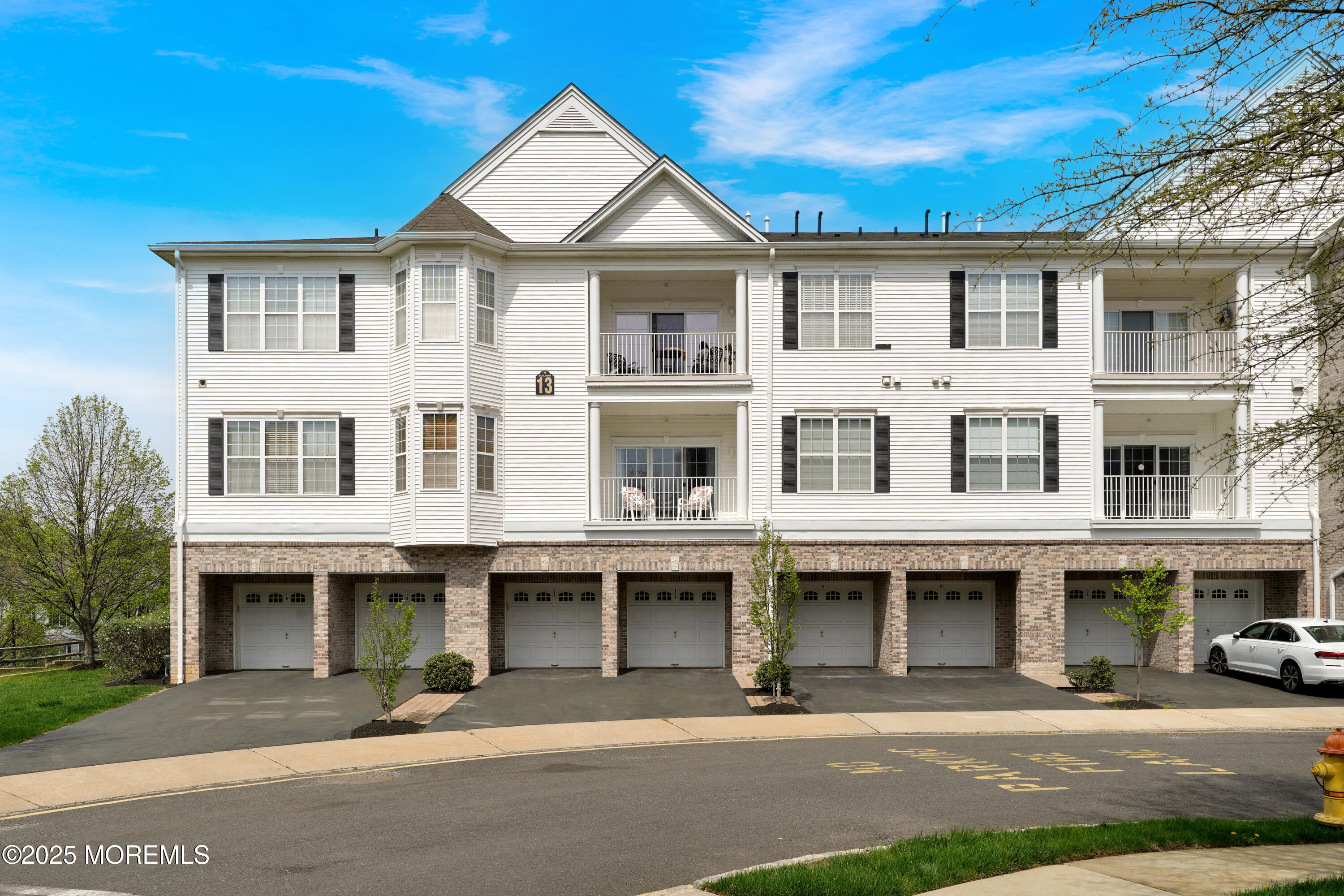 115 Potts Road, Morganville, New Jersey image 3