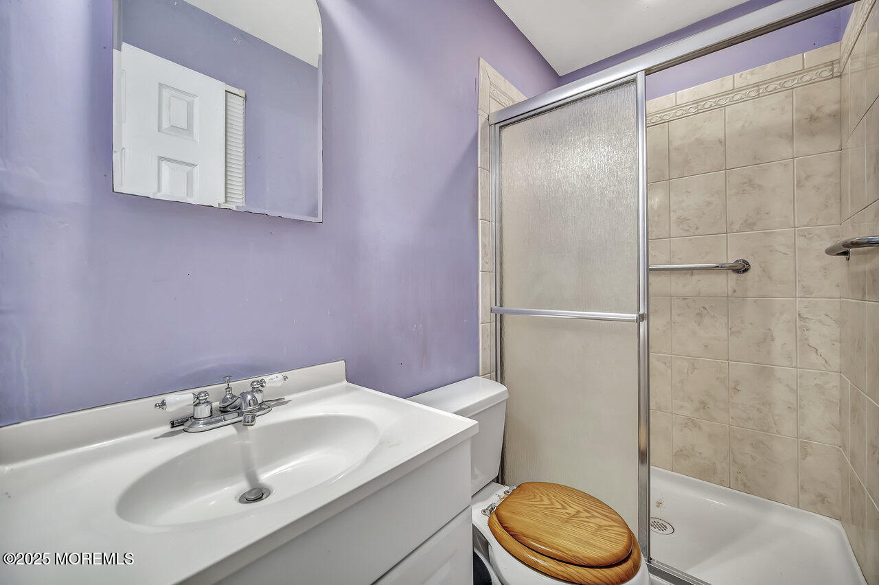 577 Lloyd Road, Toms River, New Jersey image 17