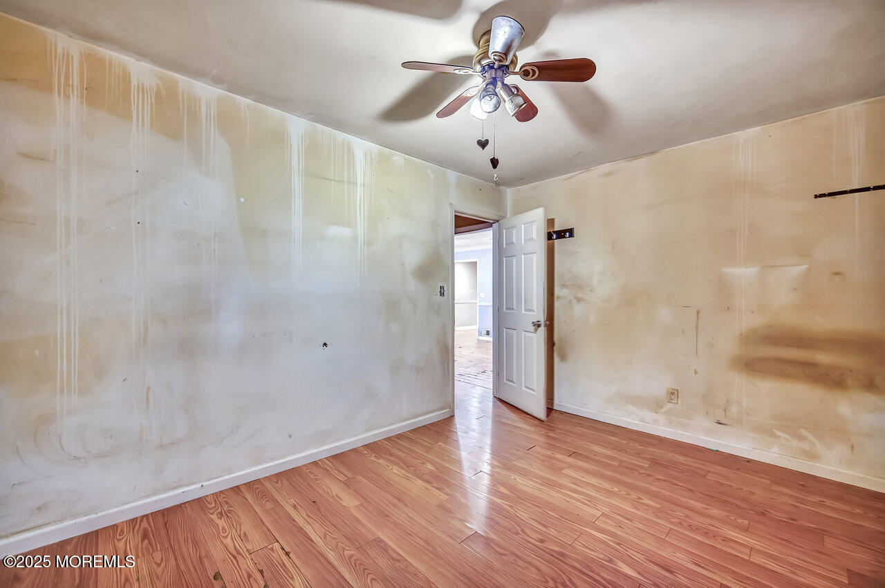 577 Lloyd Road, Toms River, New Jersey image 11