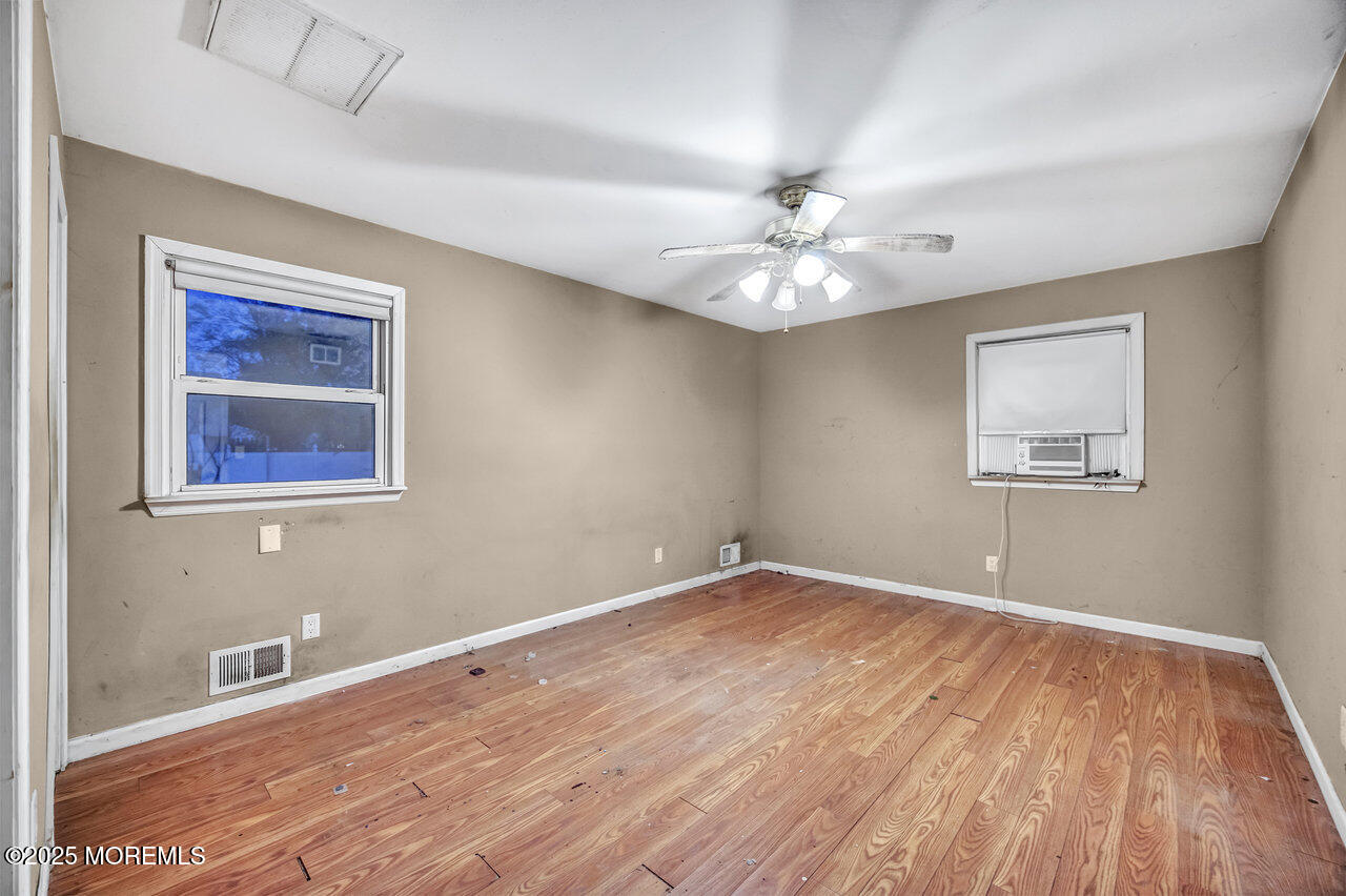 577 Lloyd Road, Toms River, New Jersey image 15