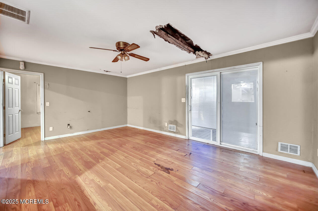 577 Lloyd Road, Toms River, New Jersey image 13