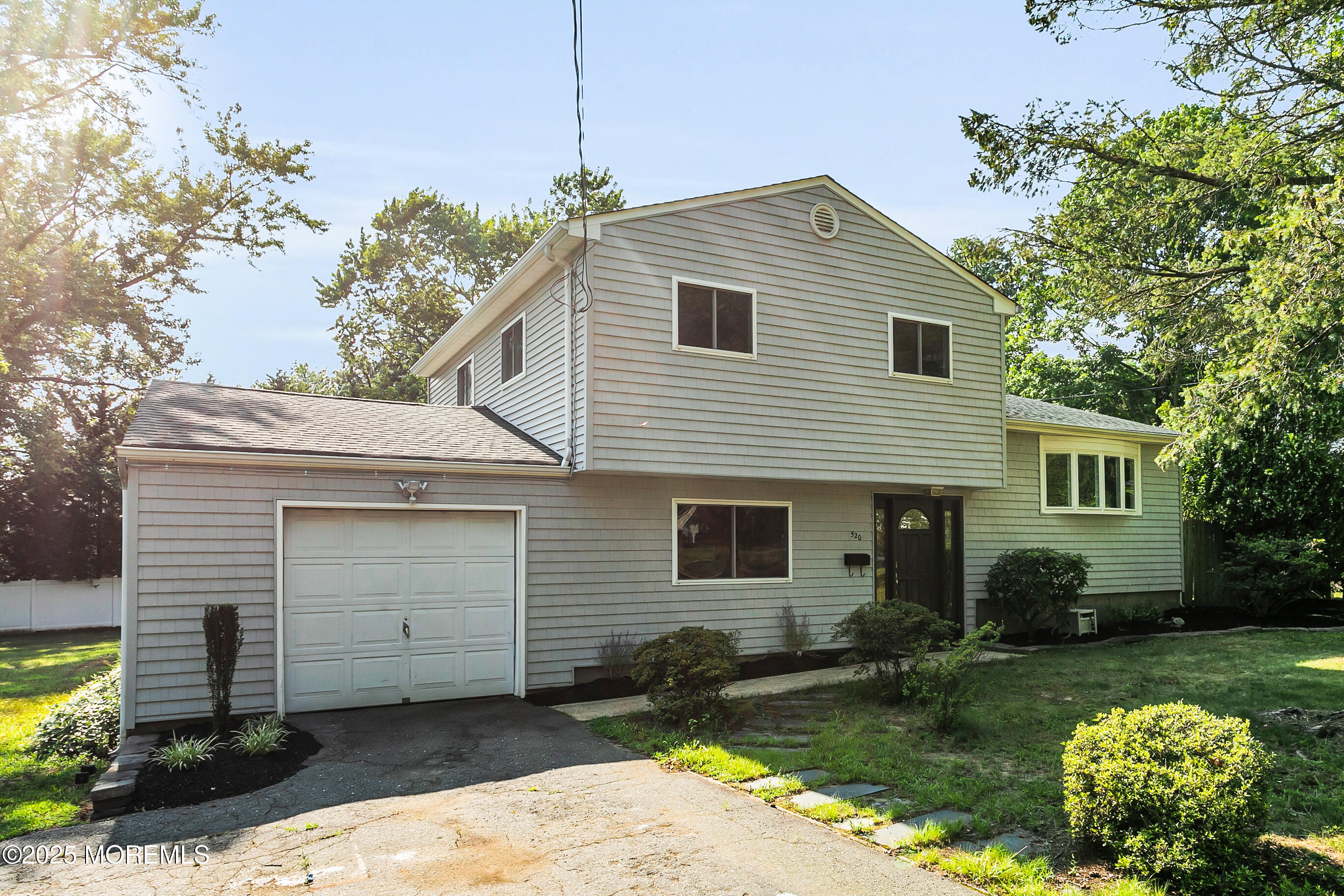 520 East Road