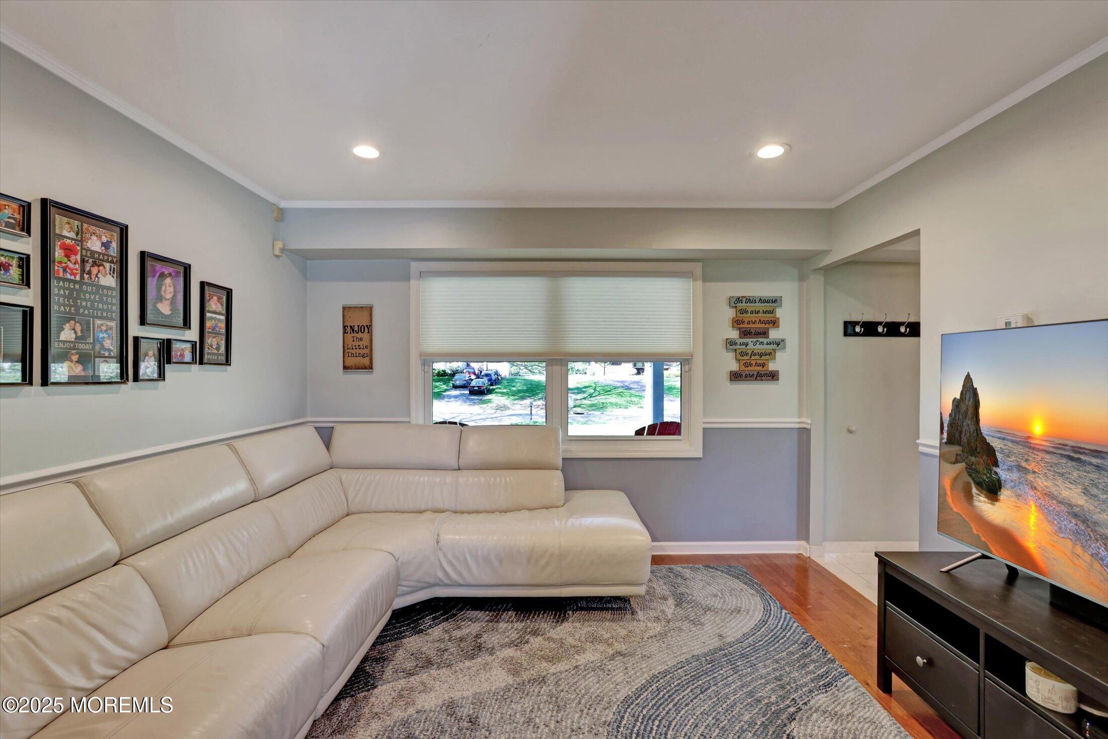 49 Knox Lane, Manalapan, New Jersey image 8