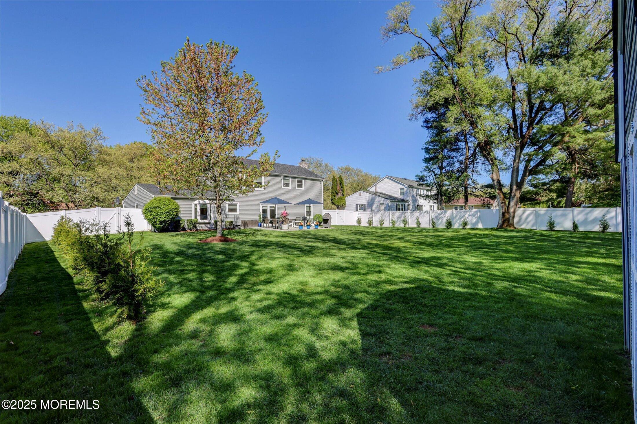 49 Knox Lane, Manalapan, New Jersey image 32