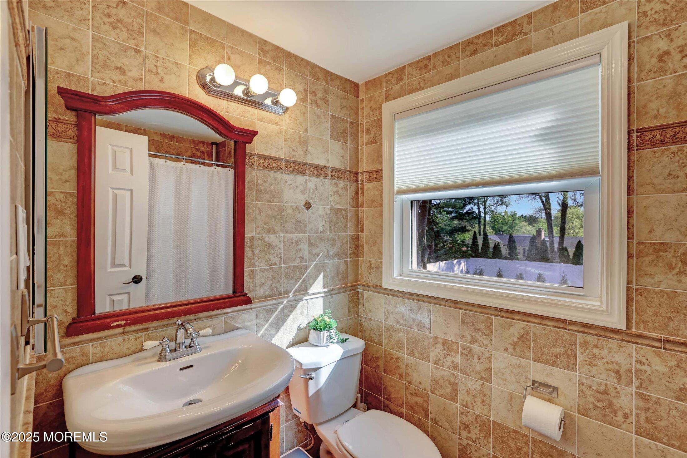 49 Knox Lane, Manalapan, New Jersey image 24