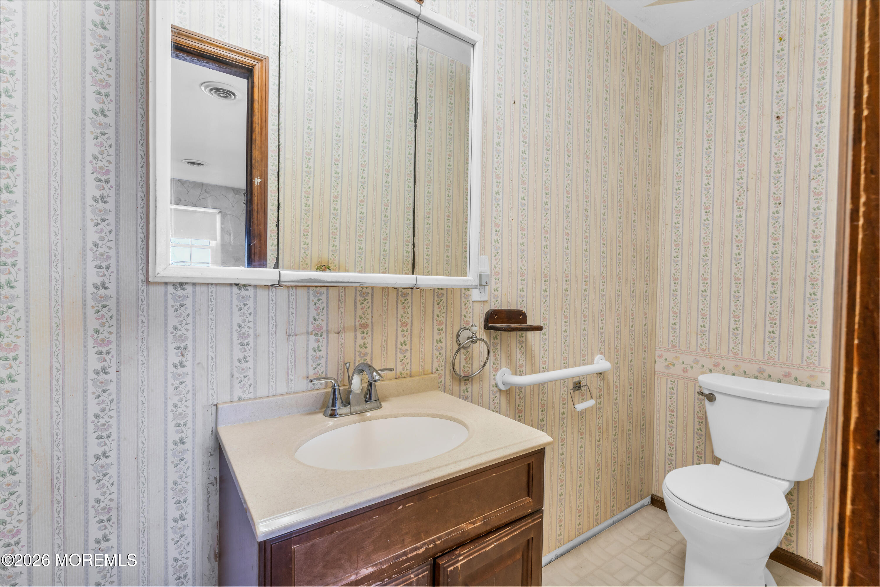 Toms River, New Jersey, 08753, United States, 3 Bedrooms Bedrooms, ,3 BathroomsBathrooms,Residential,Pending,2052055