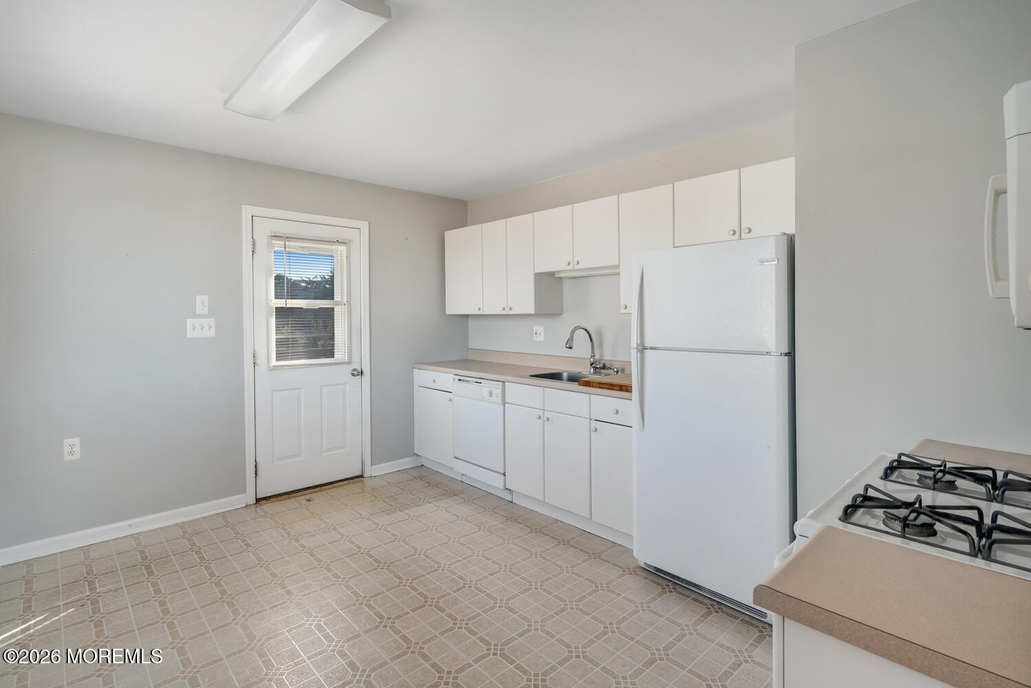 Barnegat Light, New Jersey, 08006, United States, 3 Bedrooms Bedrooms, ,2 BathroomsBathrooms,Residential,Active,2016688