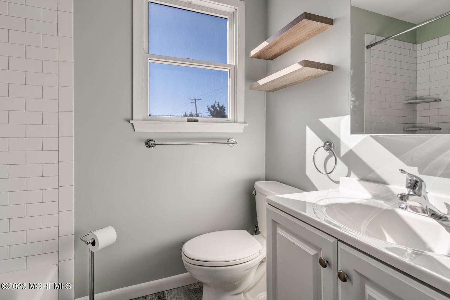 Barnegat Light, New Jersey, 08006, United States, 3 Bedrooms Bedrooms, ,2 BathroomsBathrooms,Residential,Active,2016688