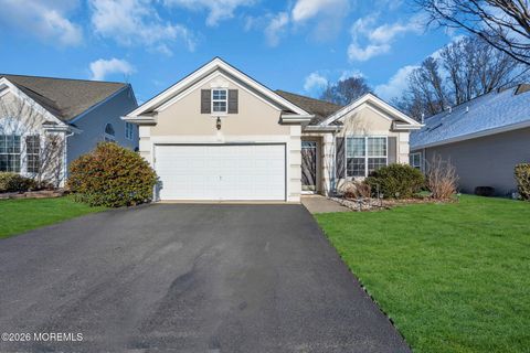 Homes For Sale - 19 Turnbridge Court<br/> Jackson, NJ 08527