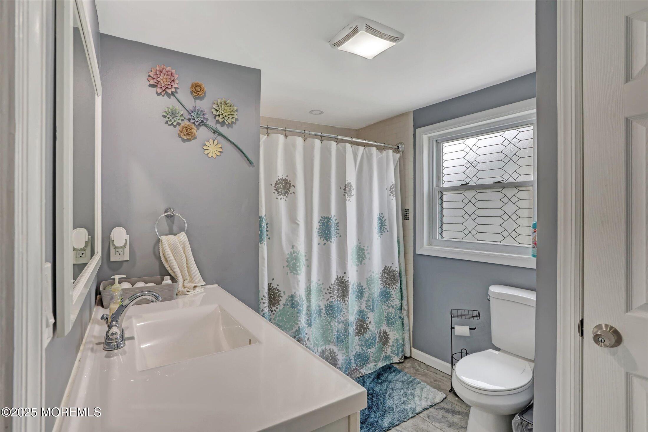 21 E Shore Street, Keansburg, New Jersey image 24