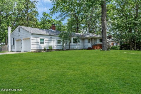 Photo of 424 Colleen Court, Toms River, NJ 08755 (MLS # 22604206)