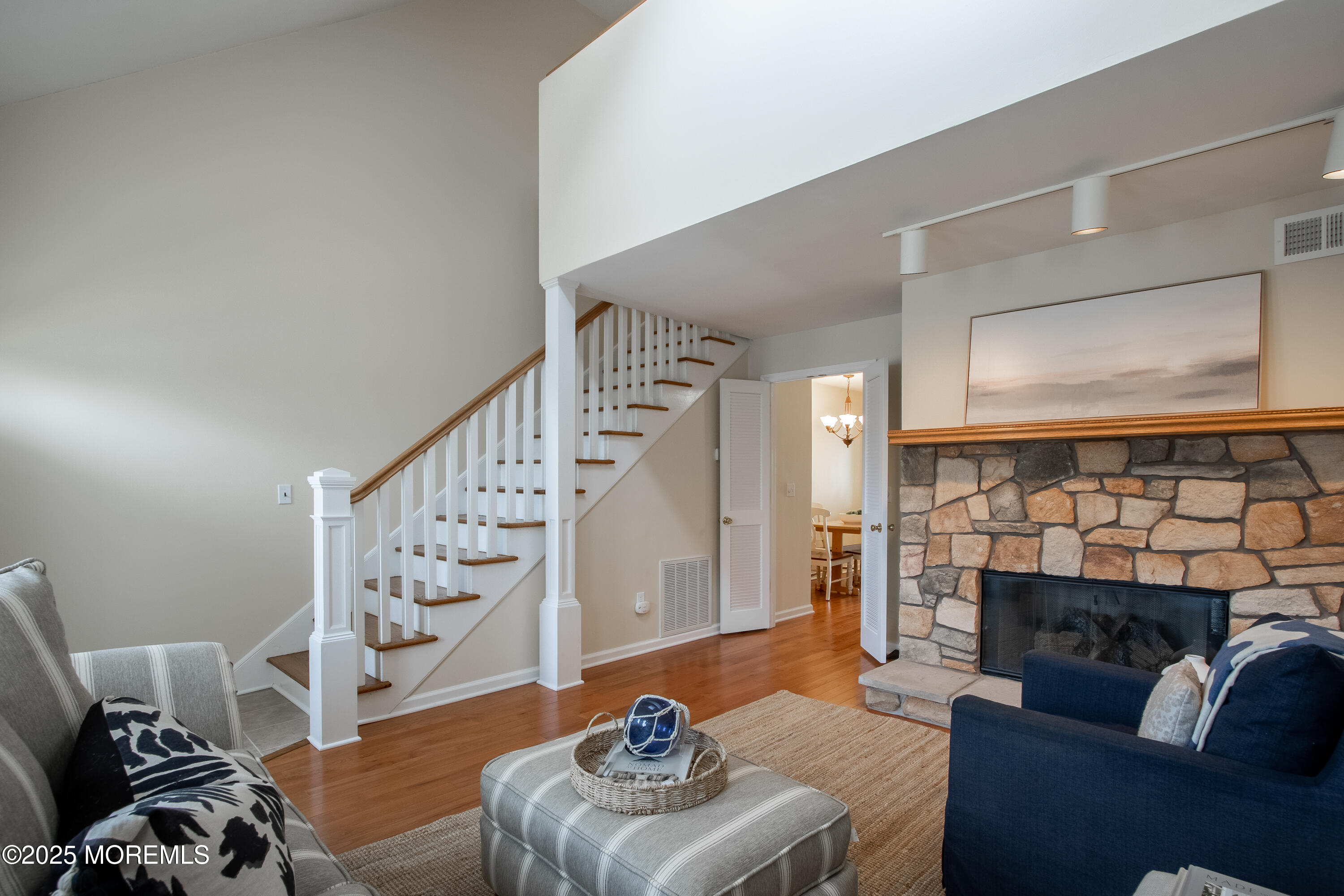 25 Meadow Avenue 64