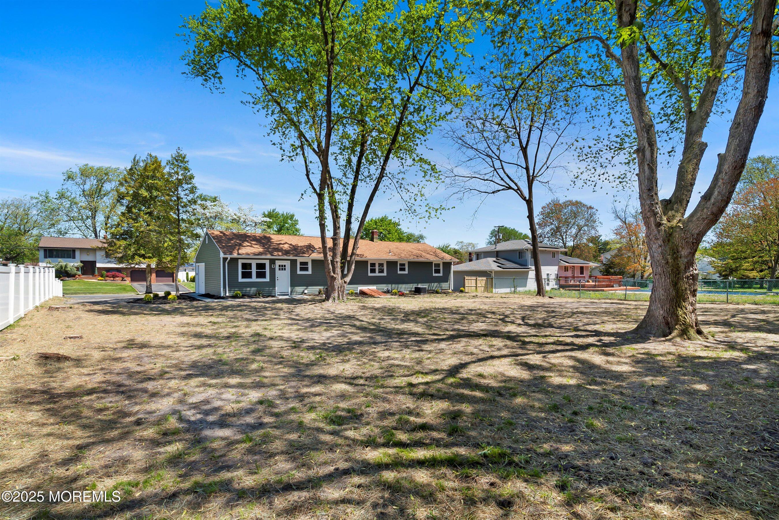 15 Springhill Drive, Howell, New Jersey image 29
