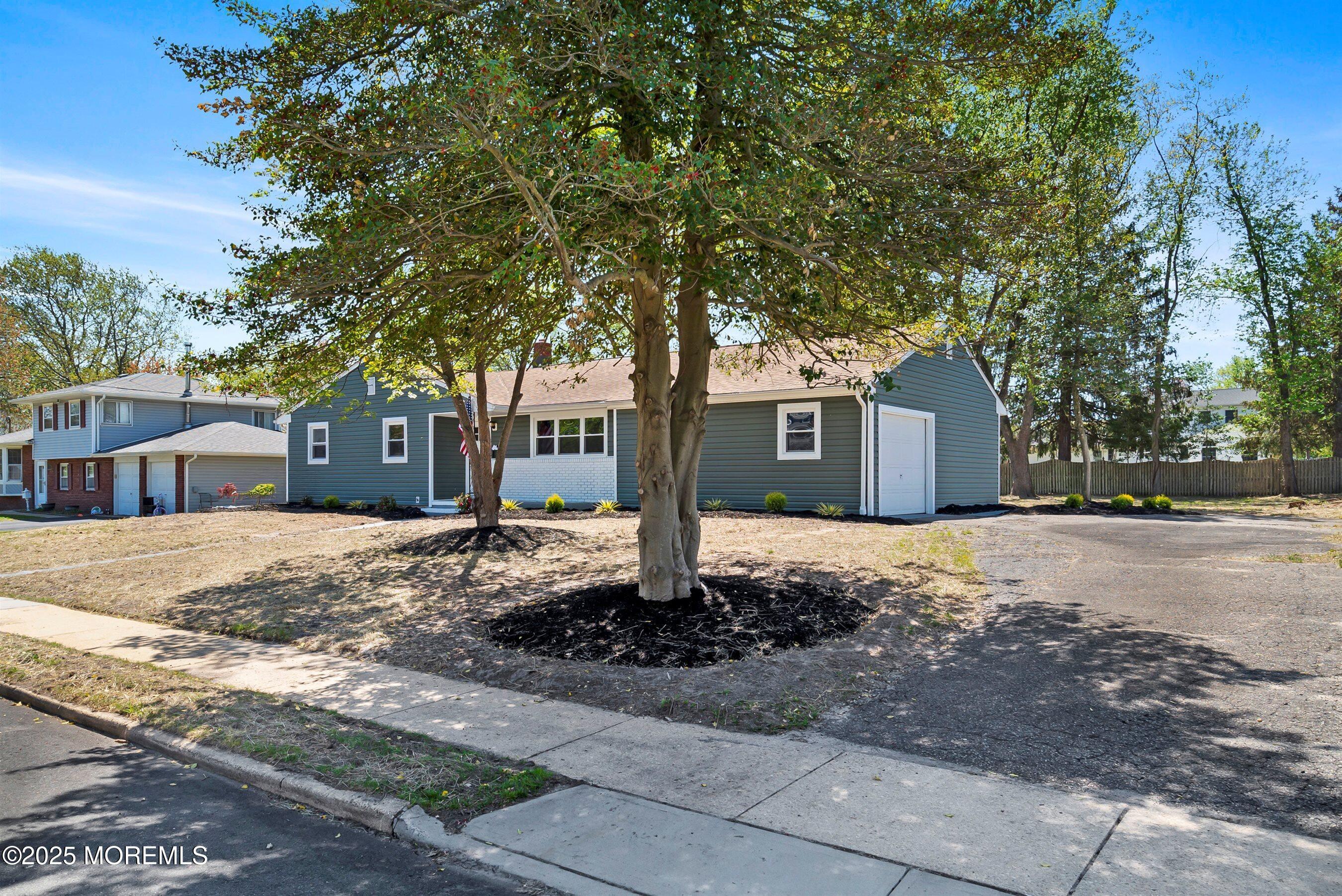15 Springhill Drive, Howell, New Jersey image 4