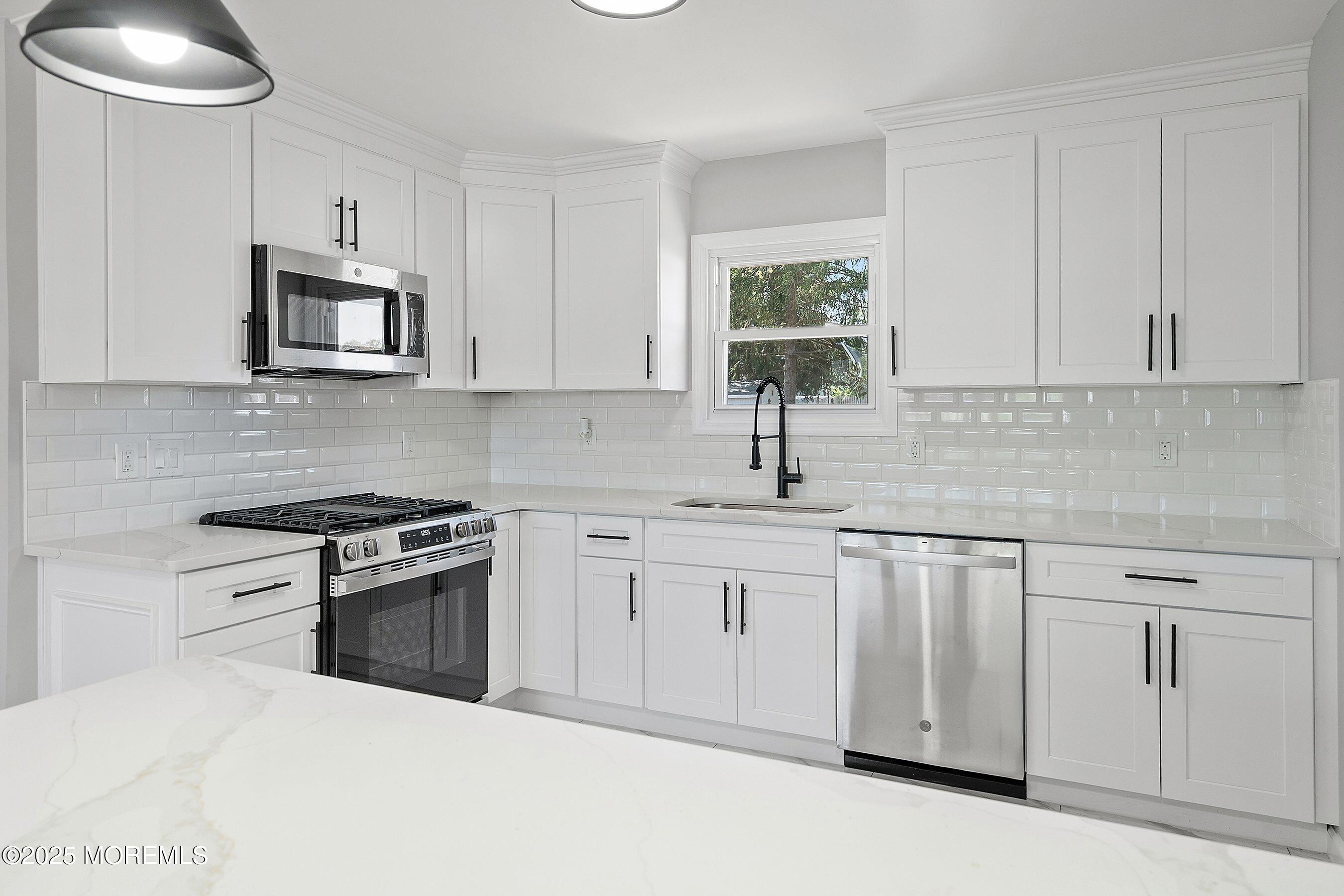 15 Springhill Drive, Howell, New Jersey image 12