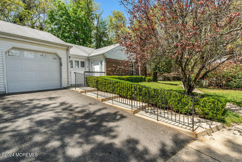 7B Poppy Court, Lakewood, New Jersey image 2